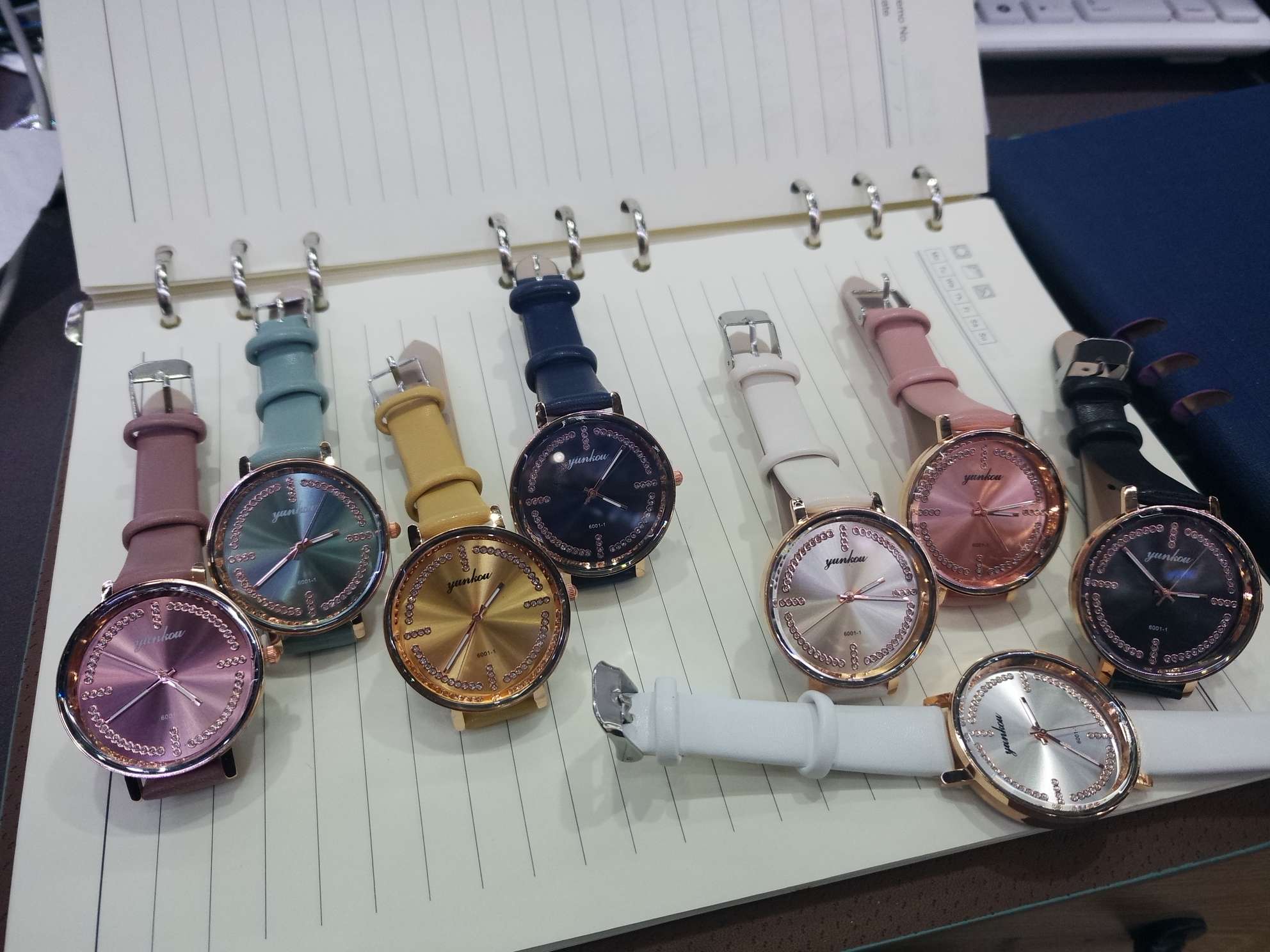 Korean seed candy color moda mujer belt reloj