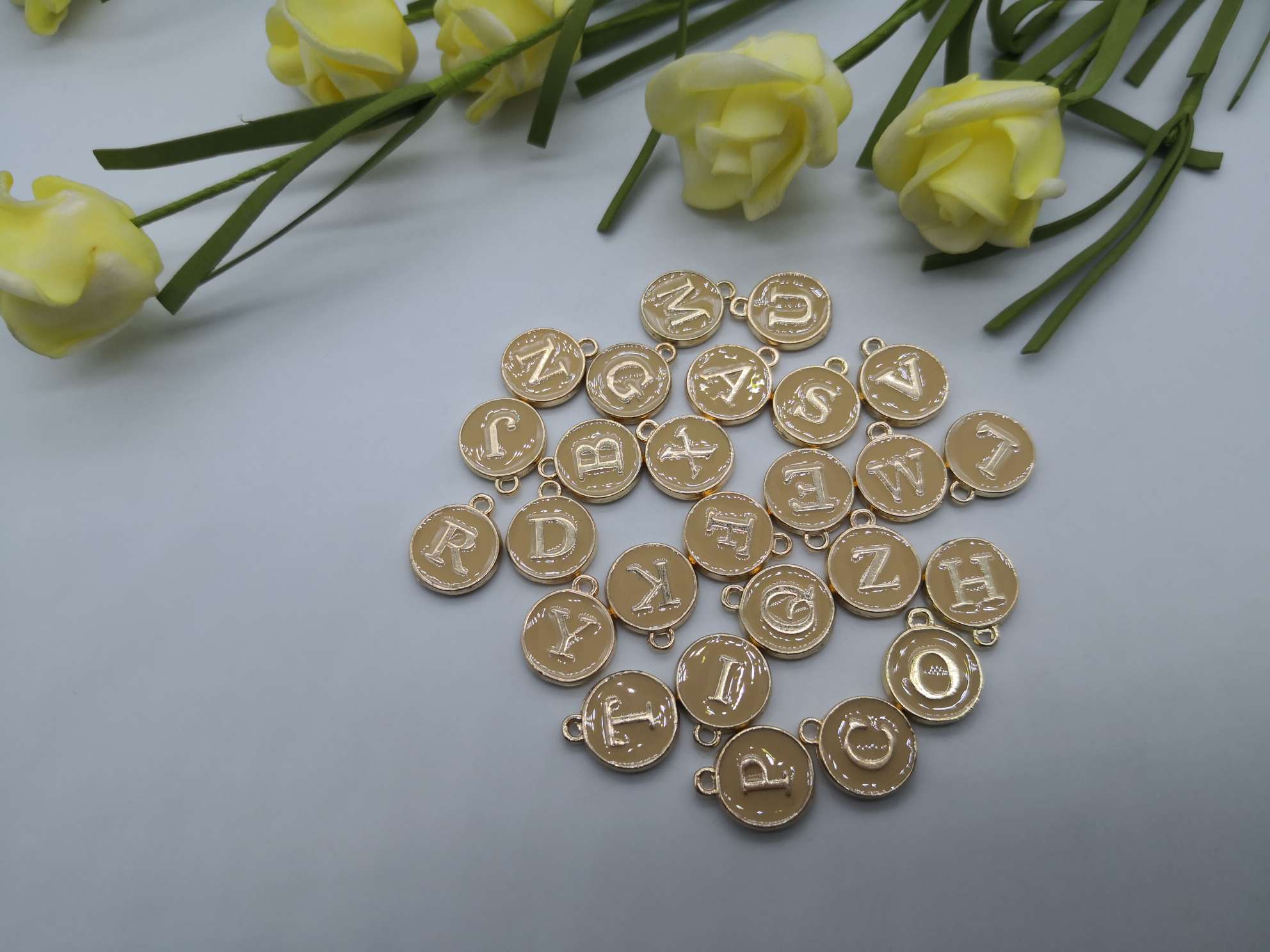 DLY jewelry accessories, eco-friendly English 26-letter 7-color stock, factory direct sales, large quantity, price negotiable details Picture