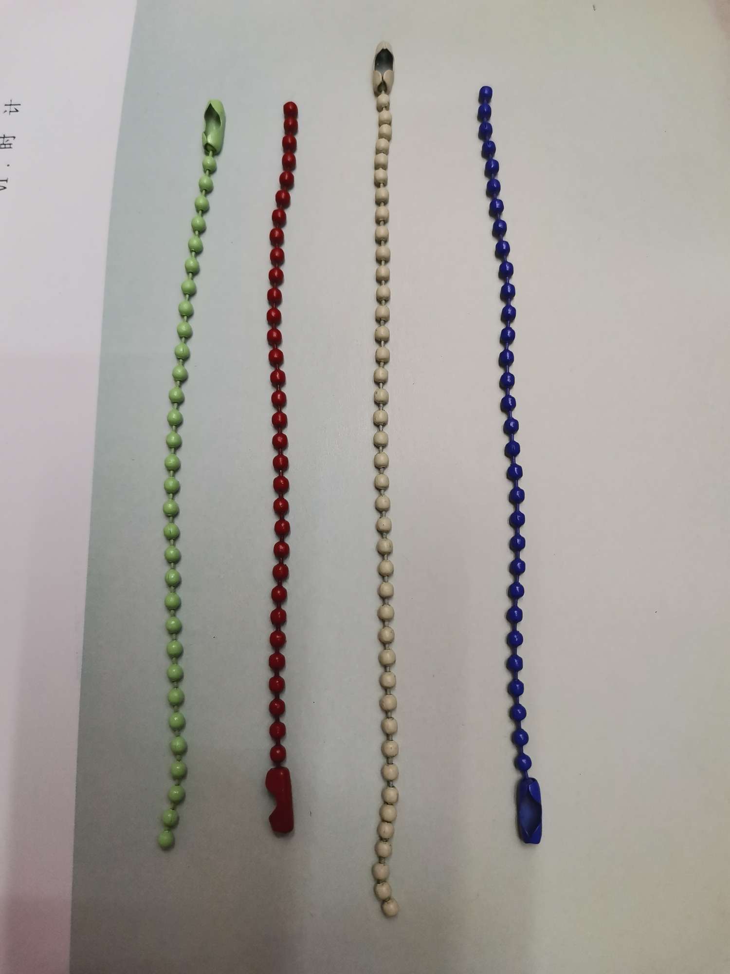 2.4×12cm彩色珠链细节图