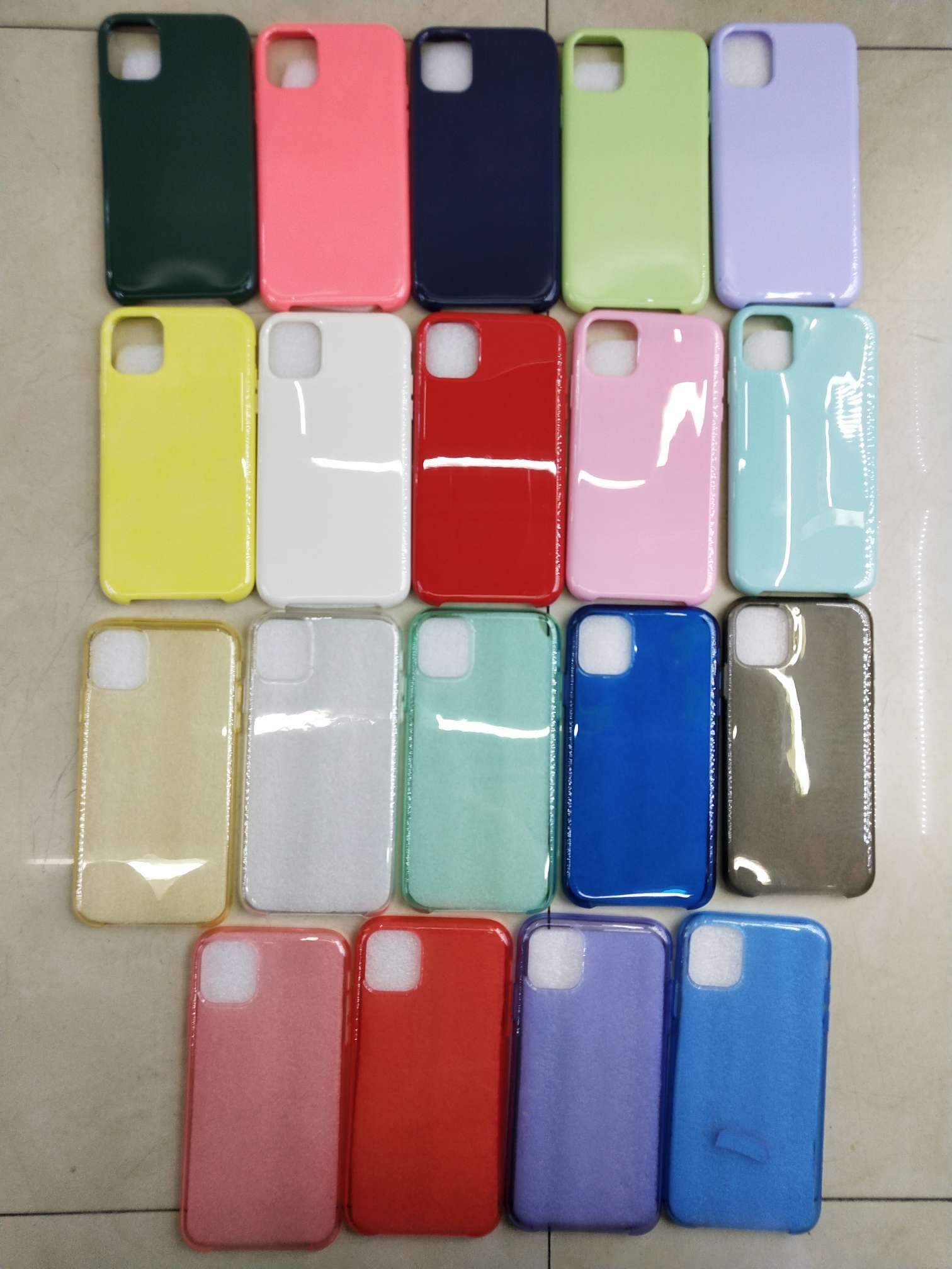 Transparent/solid color three-pack TPU mobile phone case three-pack side shell