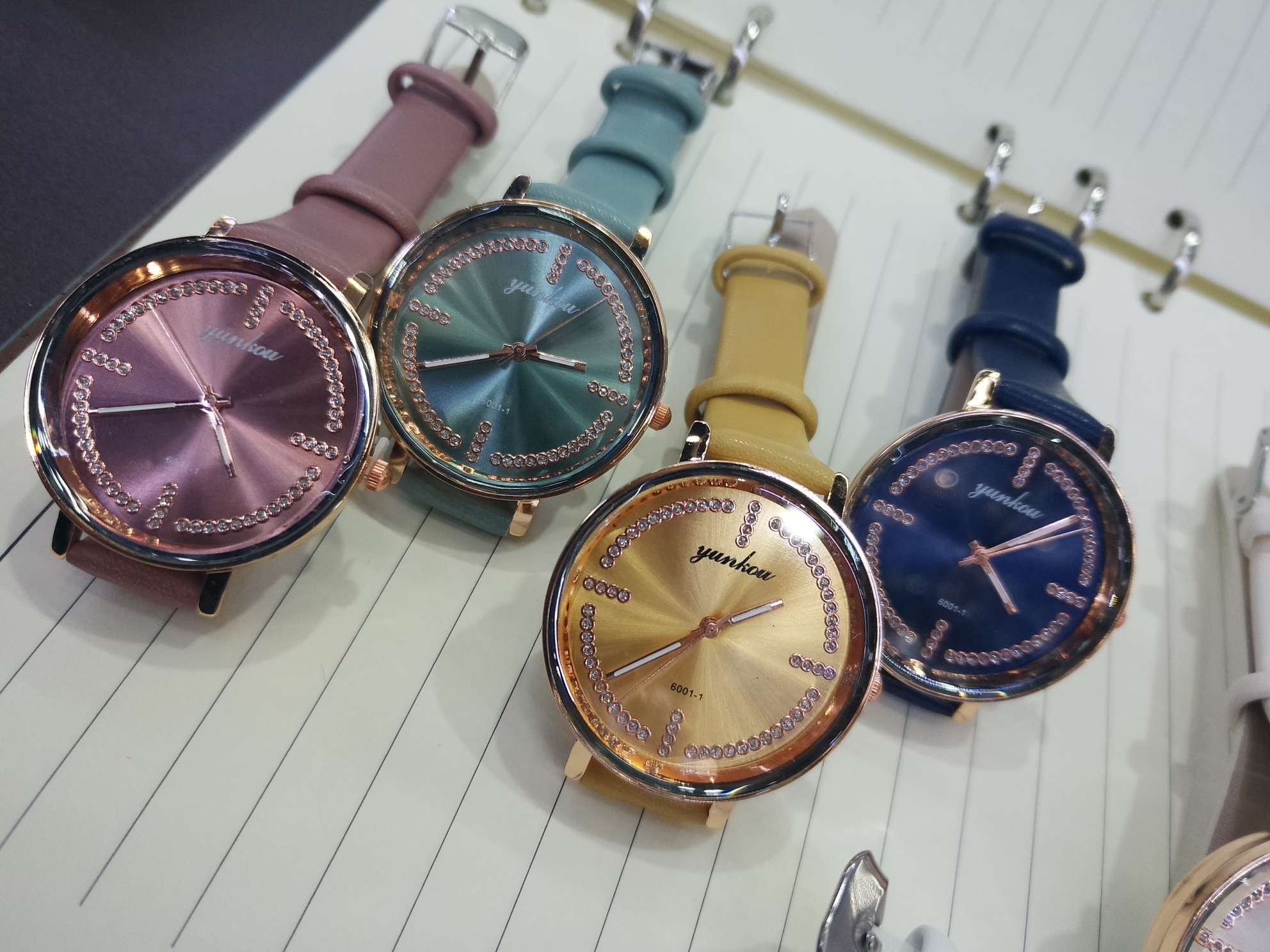 Korean-style candy-colored fashionable women's leather strap watch details Picture