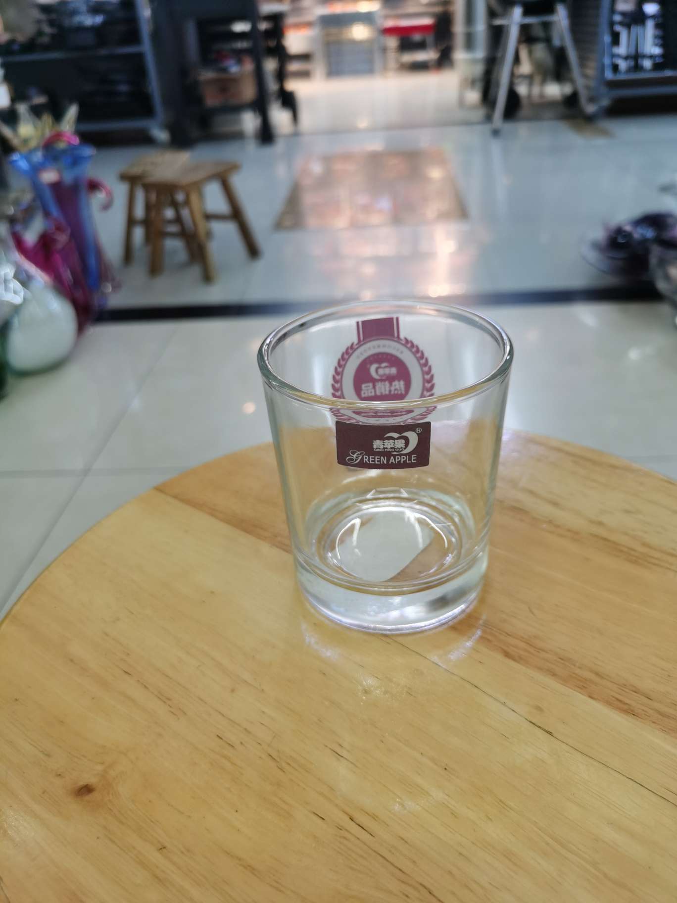 玻璃杯