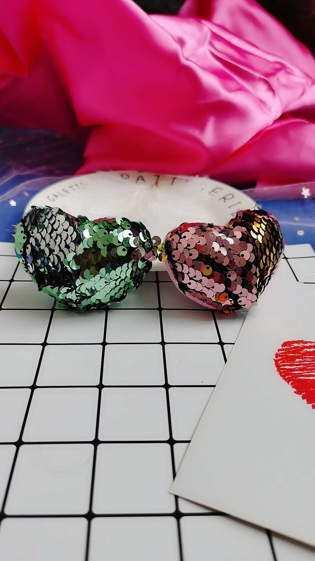 单面可翻亮片桃心 厂家直销