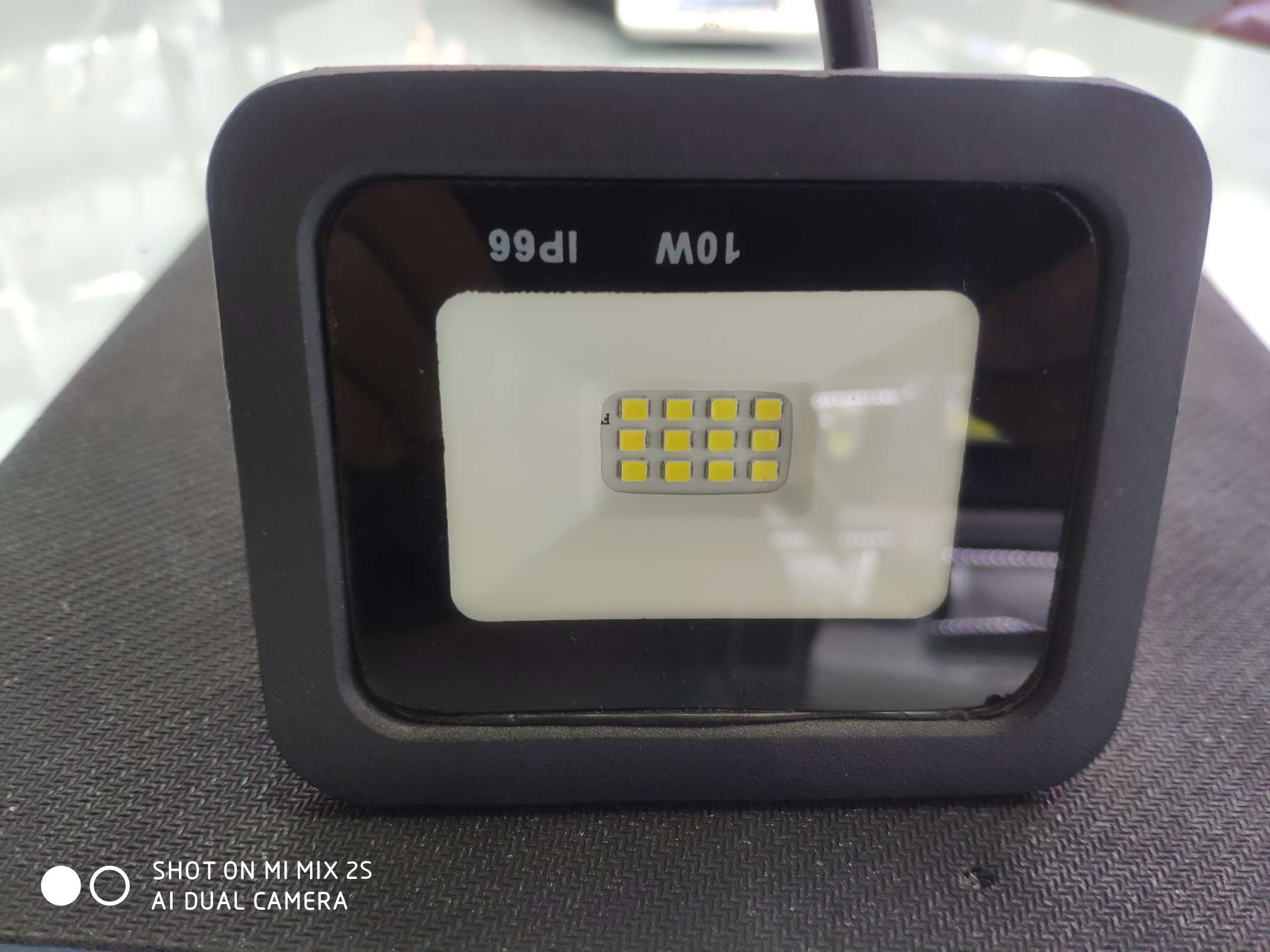 10W Mini Apple Flood Light details Picture
