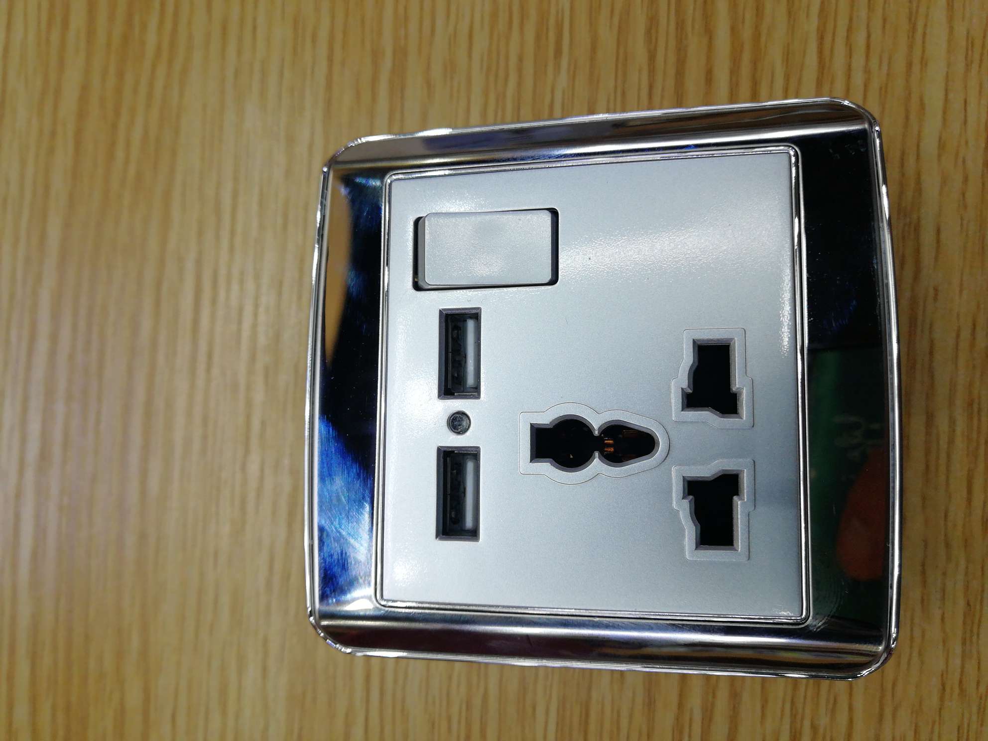 Stainless steel (silver-gray) multi-functional switch on/off (with dual USB) details Picture