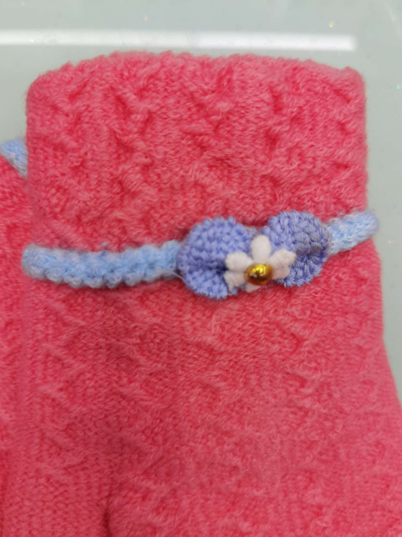 Warm and cute fleece half-finger knitted gloves for girls in autumn and winter, and five-finger knitted gloves for children Specification image