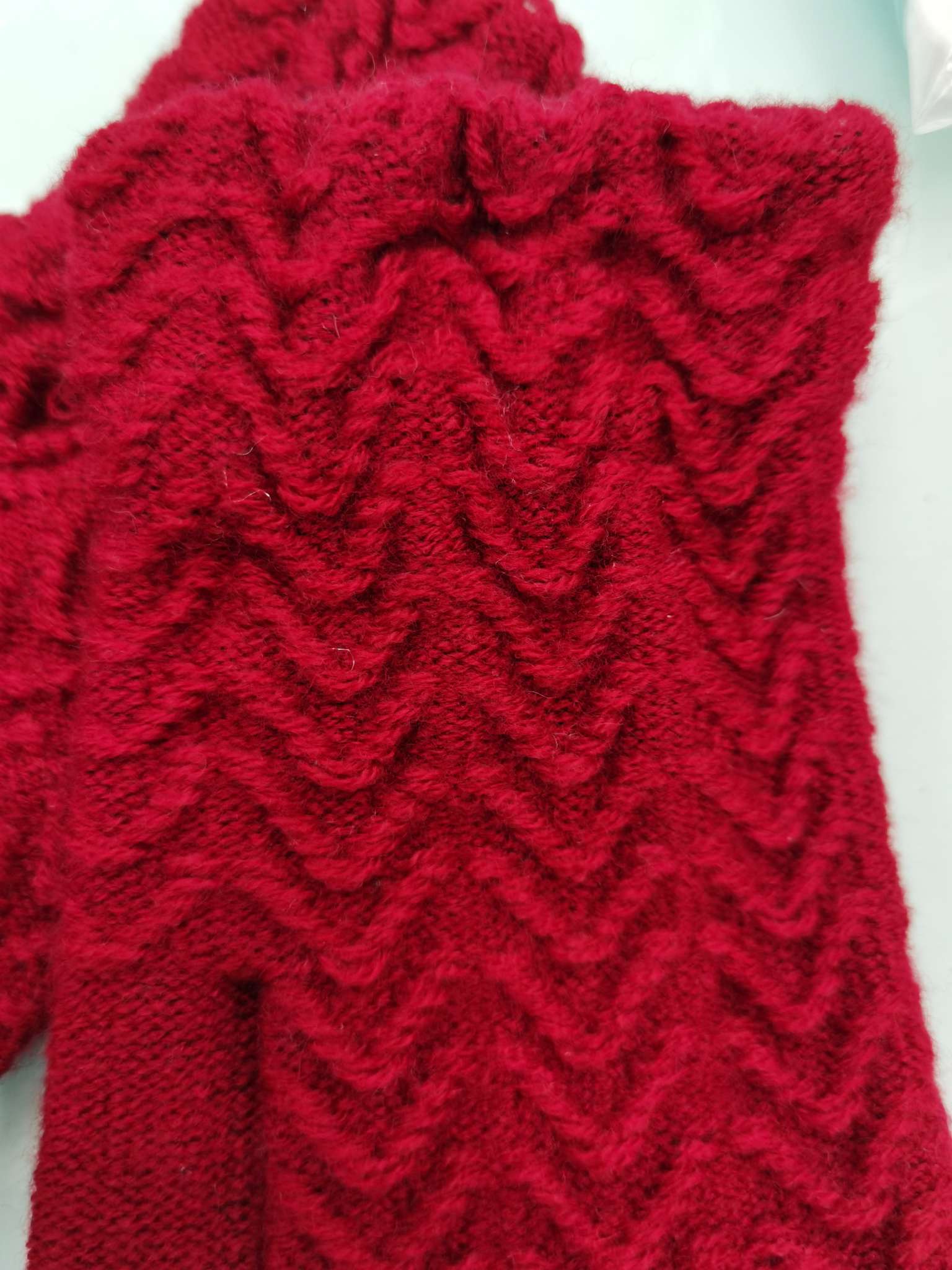Warm and cute plush full-finger and five-finger knitted gloves for girls in autumn and winter details Picture