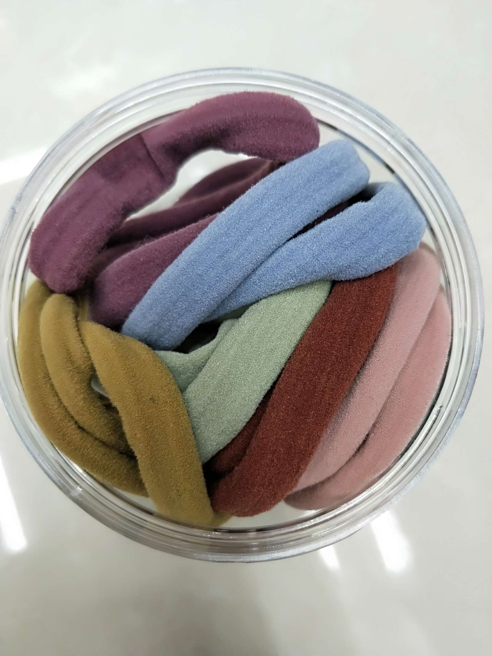 Korean version of high elastic large rubber band. A box of 12, 12 boxes to pick up thumbnail