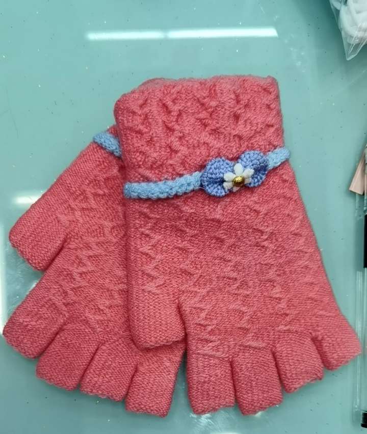 Warm and cute fleece half-finger knitted gloves for girls in autumn and winter, and five-finger knitted gloves for children