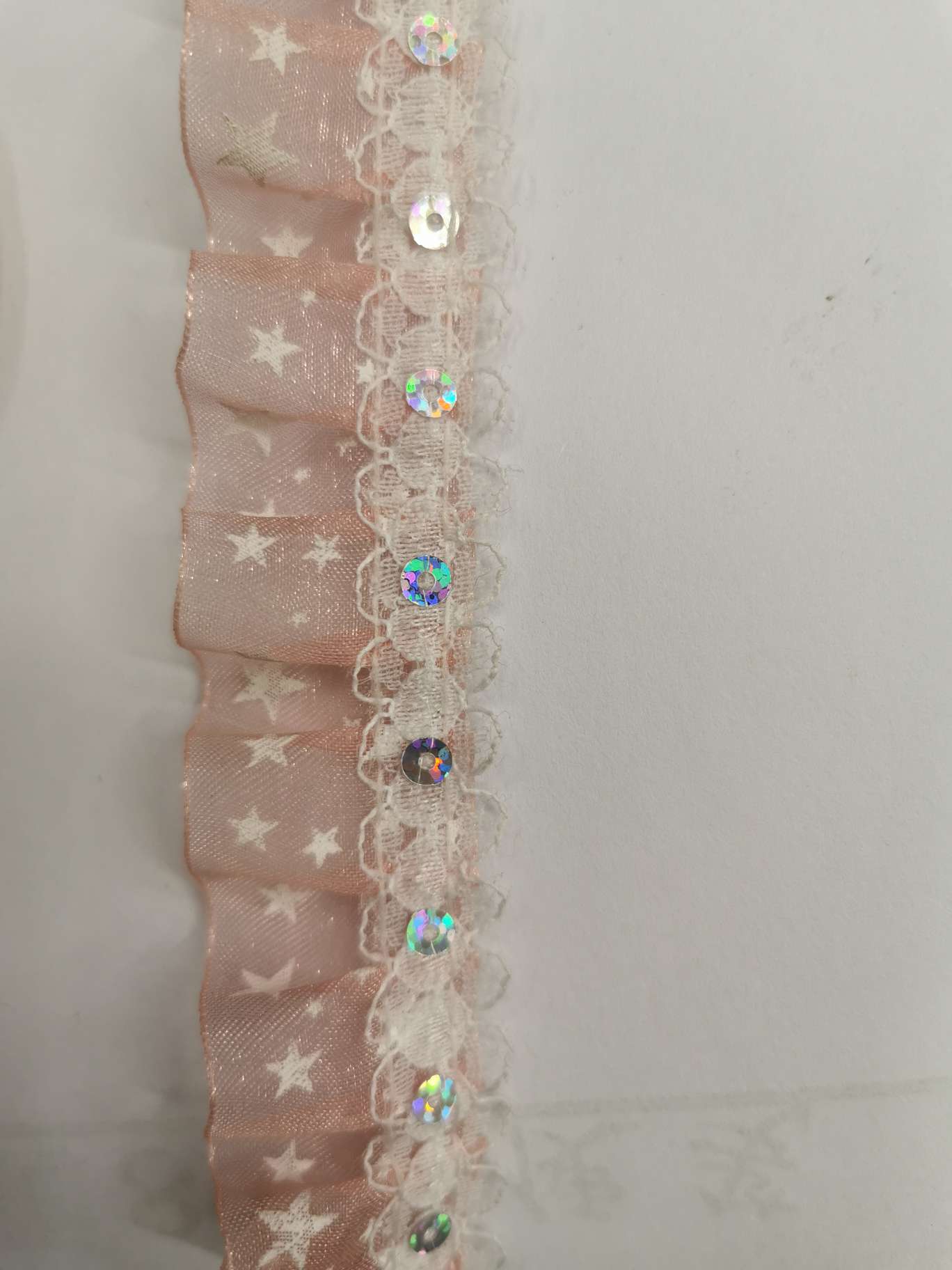Featured 140 high quality sequins