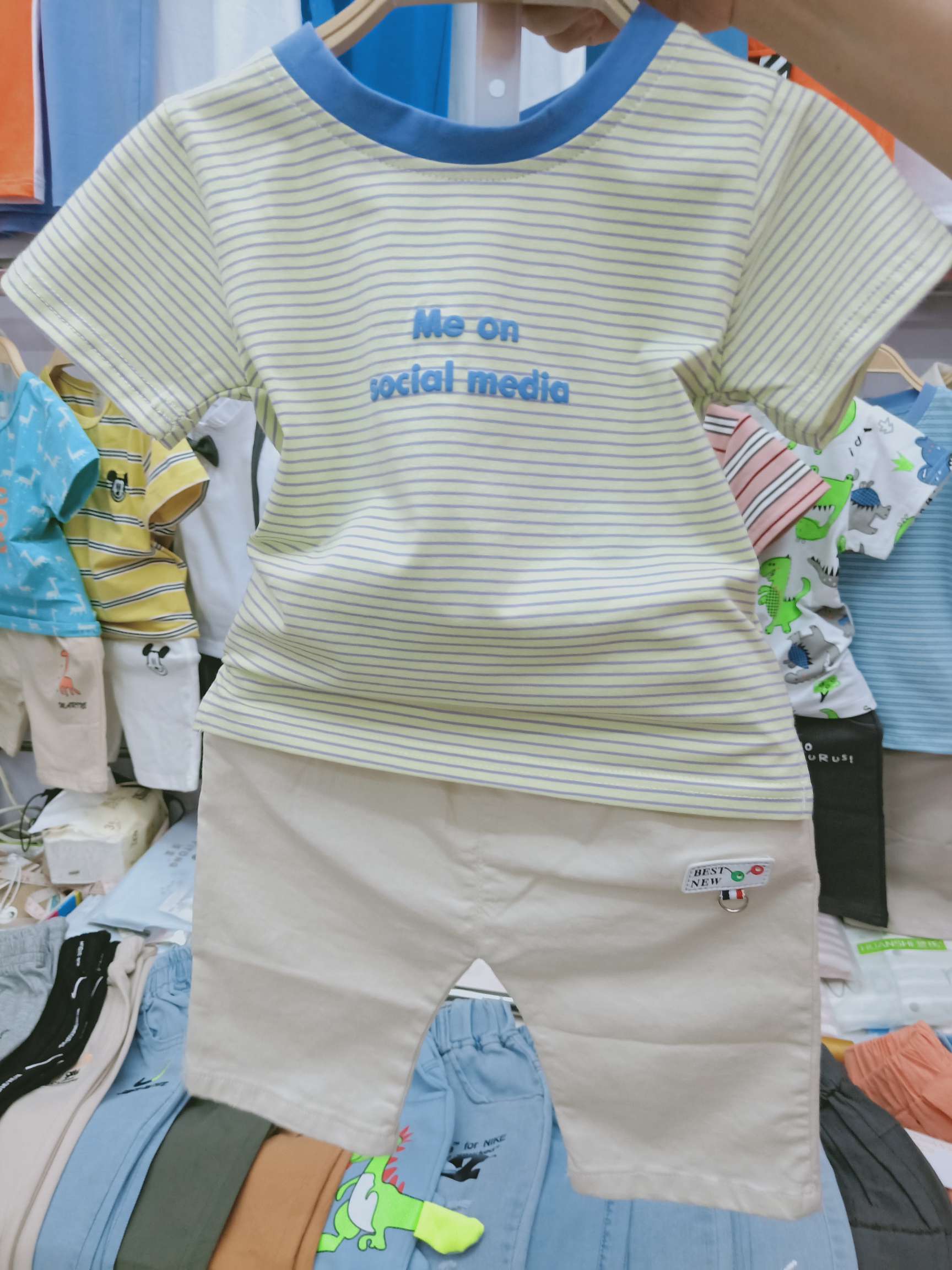 Boys' suit Specification image