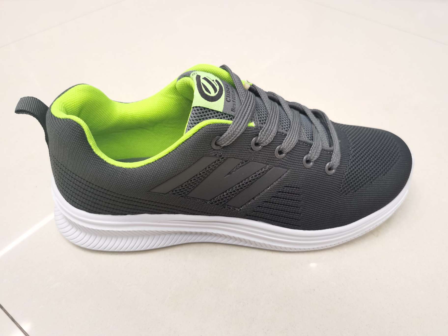 Spring and autumn new large size flying knitting summer daddy shoes students breathable sports socks shoes foreign trade for special supply thumbnail
