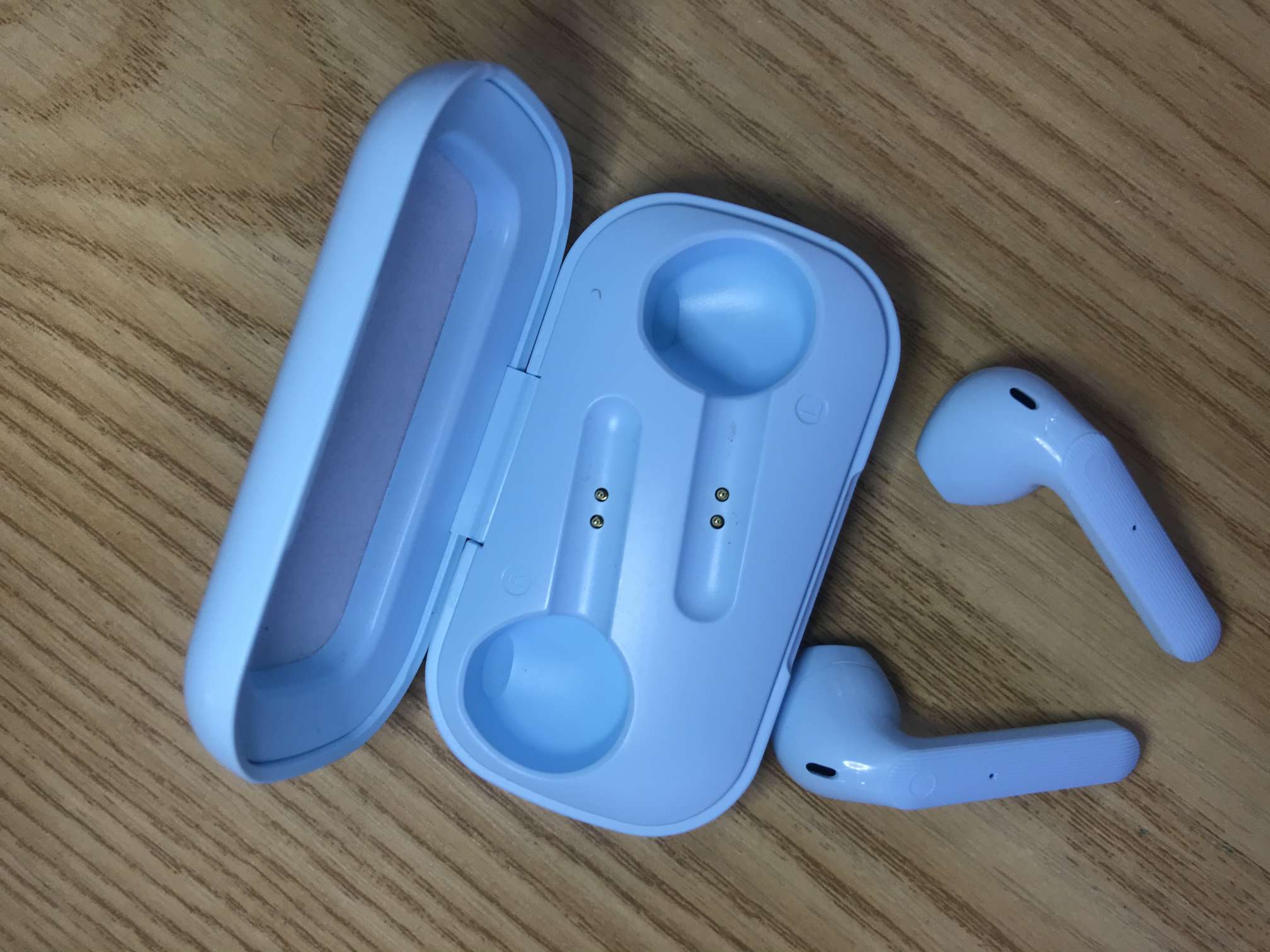 E 6 Bluetooth Headphones 5.0 In-ear Wireless sports Headphones Running Bluetooth headphones Item Picture