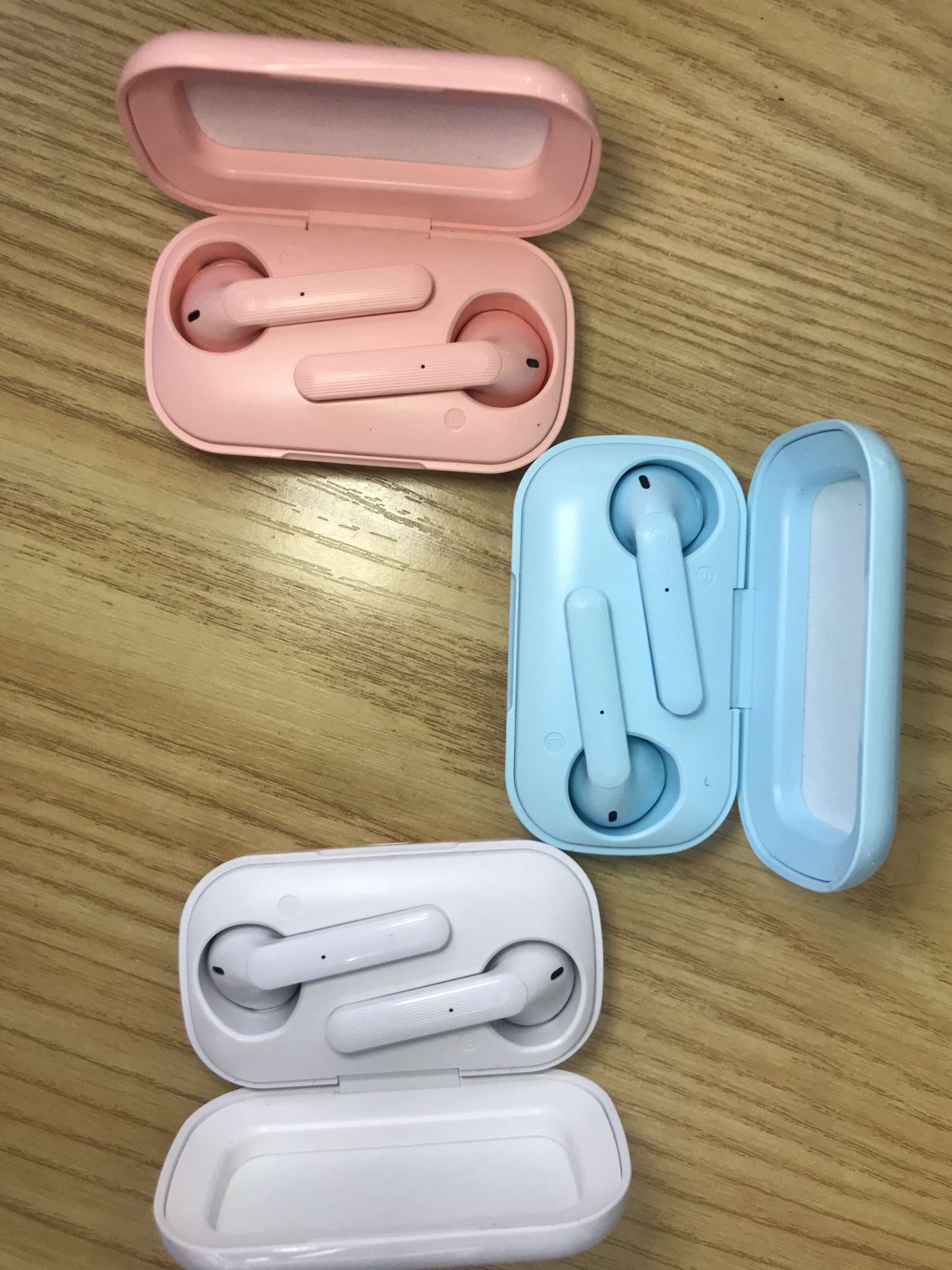 E 6 Bluetooth Headphones 5.0 In-ear Wireless sports Headphones Running Bluetooth headphones undefined