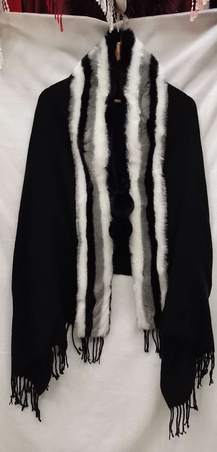 Striped Shawl details Picture