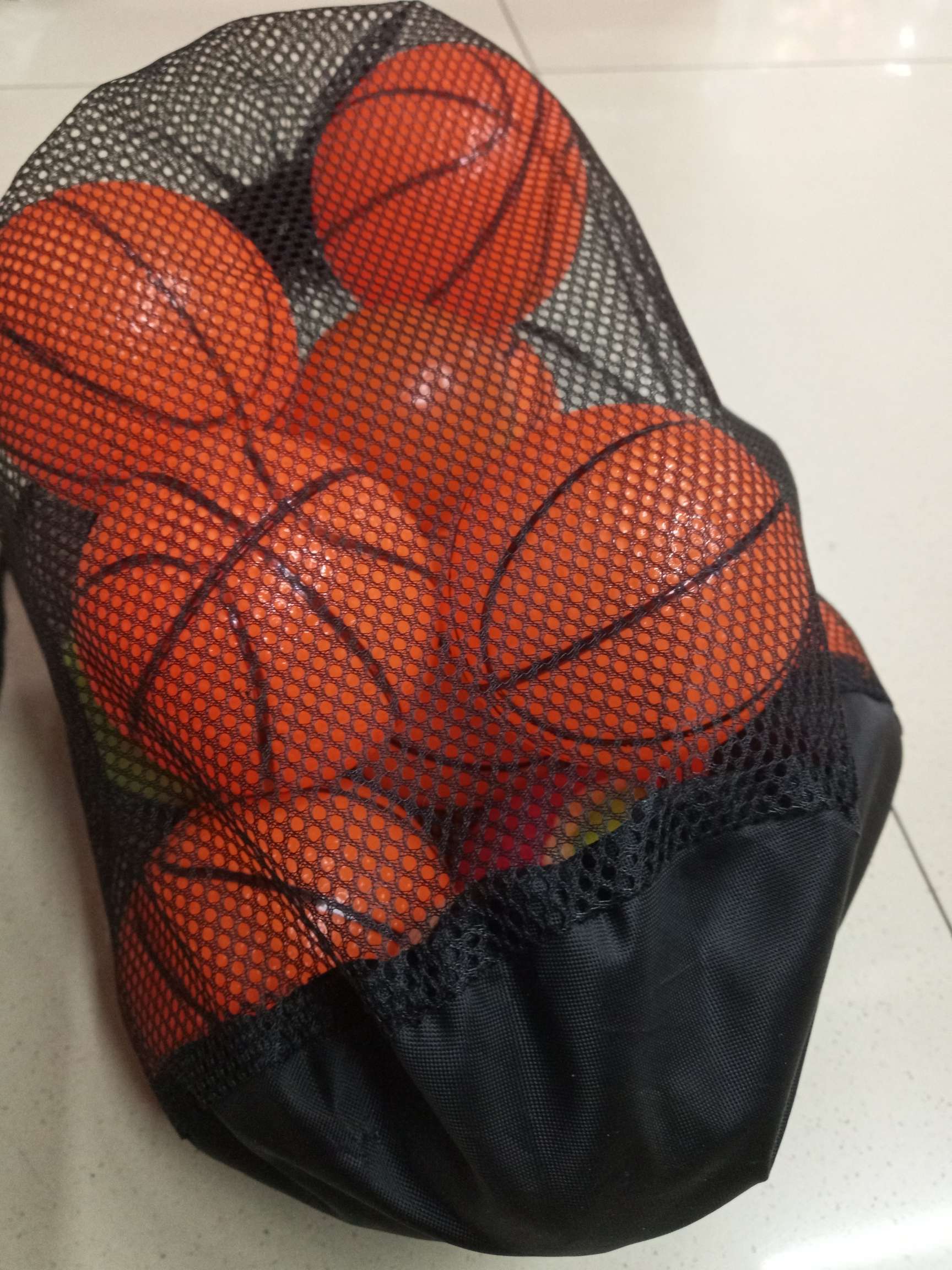 Portable small hand-held main packaging: tennis balls, various small balls packaging: 50 pieces per bundle; packing quantity: 500 pieces per piece; product name: half mesh bag undefined