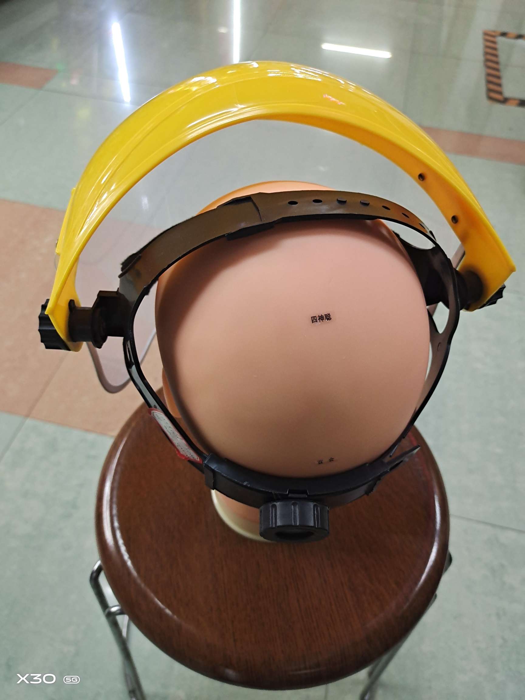 黄顶面罩详情图6
