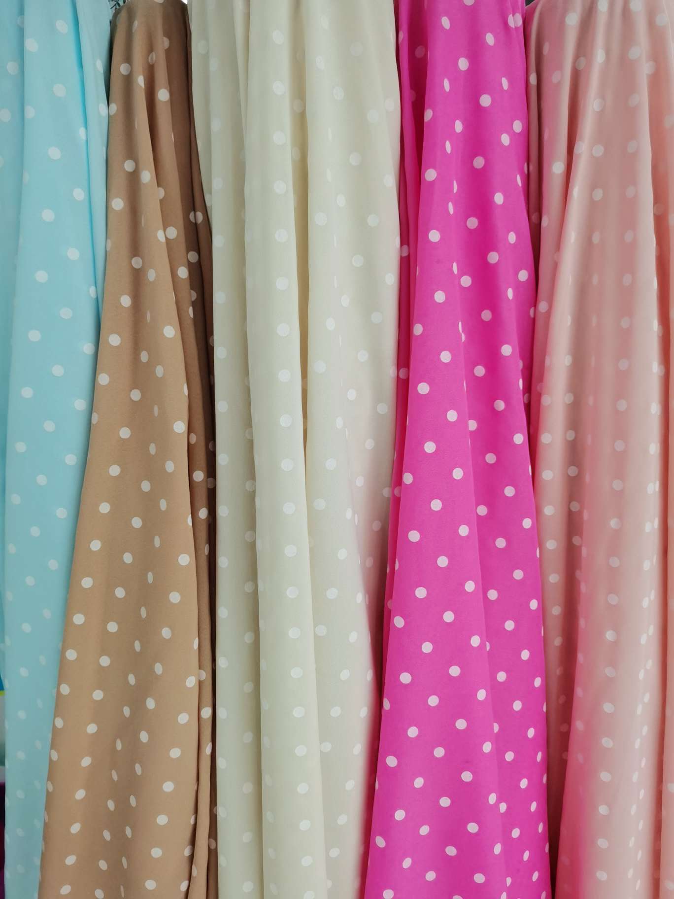 Four-Sided Printing Fabric In Stock