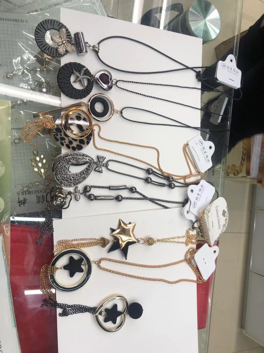 Shoe Buckles, Sweater Chain details Picture