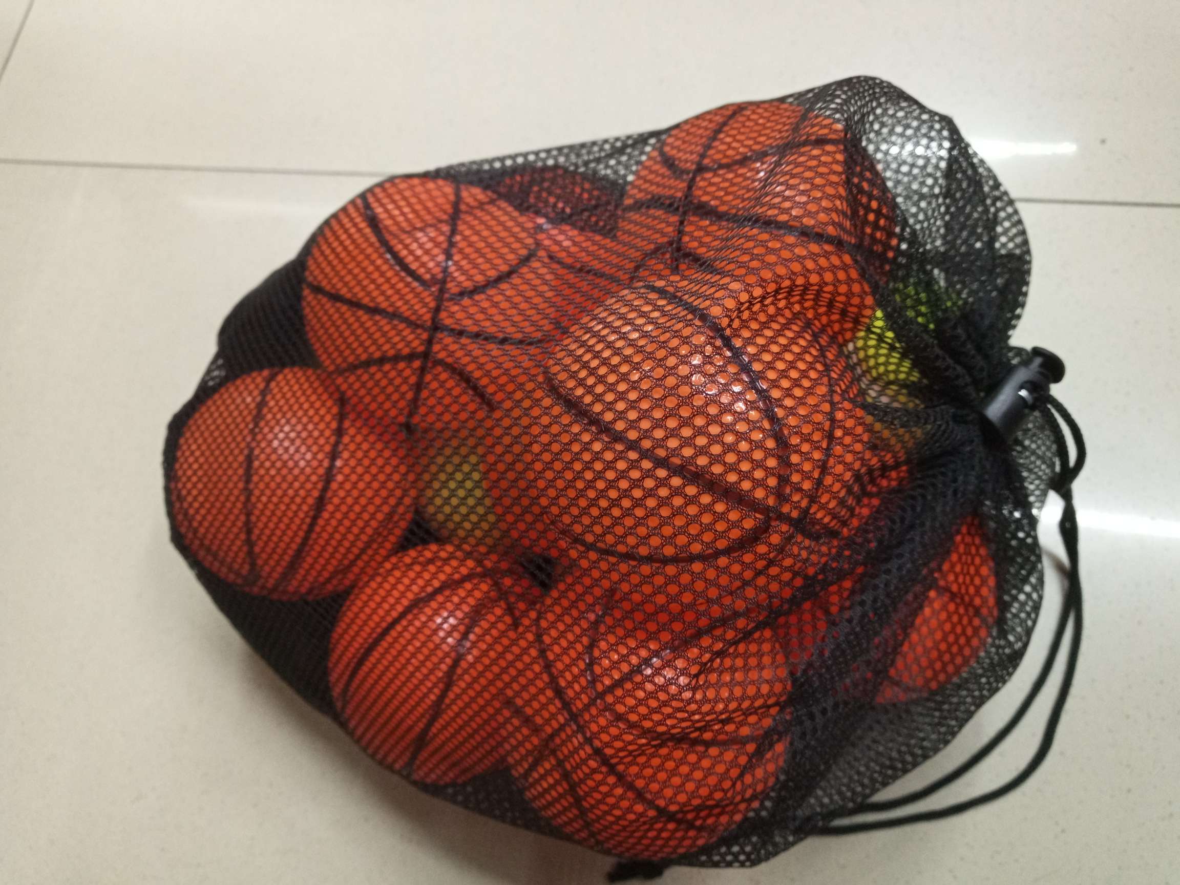 Portable small hand-held main packaging: tennis balls, various small balls packaging: 50 pieces per bundle; packing quantity: 500 pieces per piece; product name: half mesh bag undefined