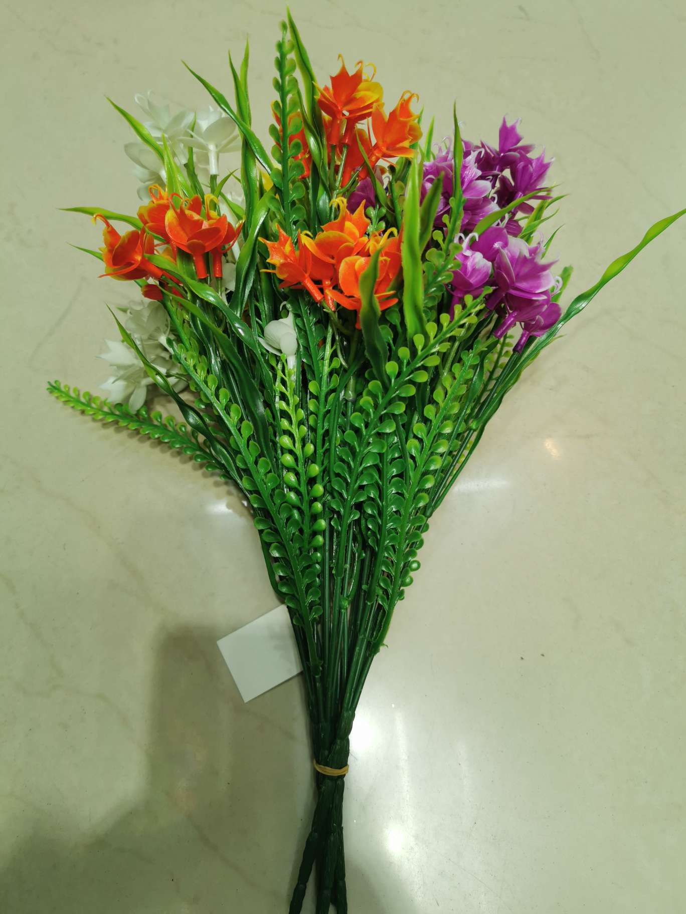 厂家直销可批发彩色塑料仿真花花艺道具拍摄