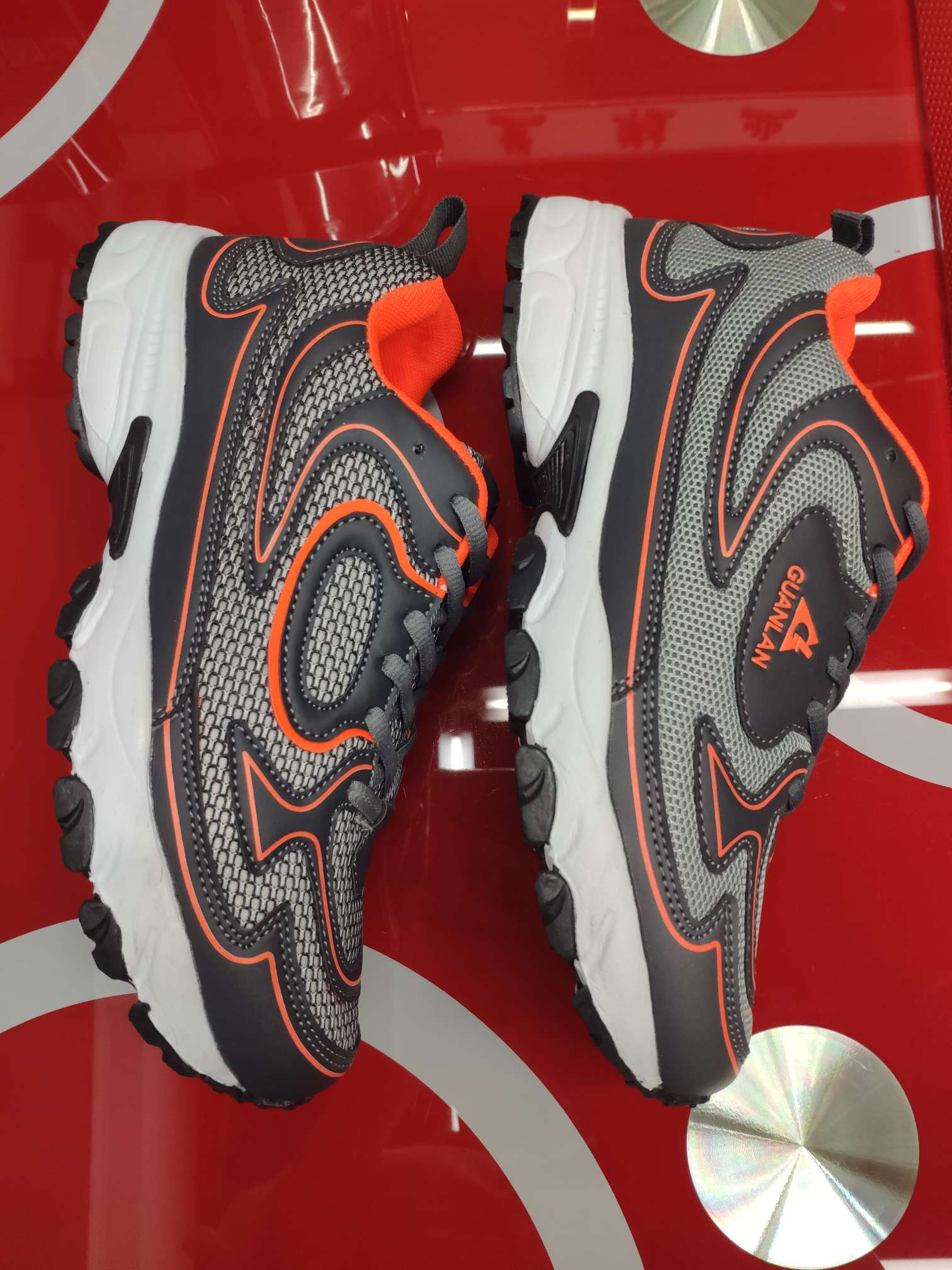 Men's mesh breathable sneakers