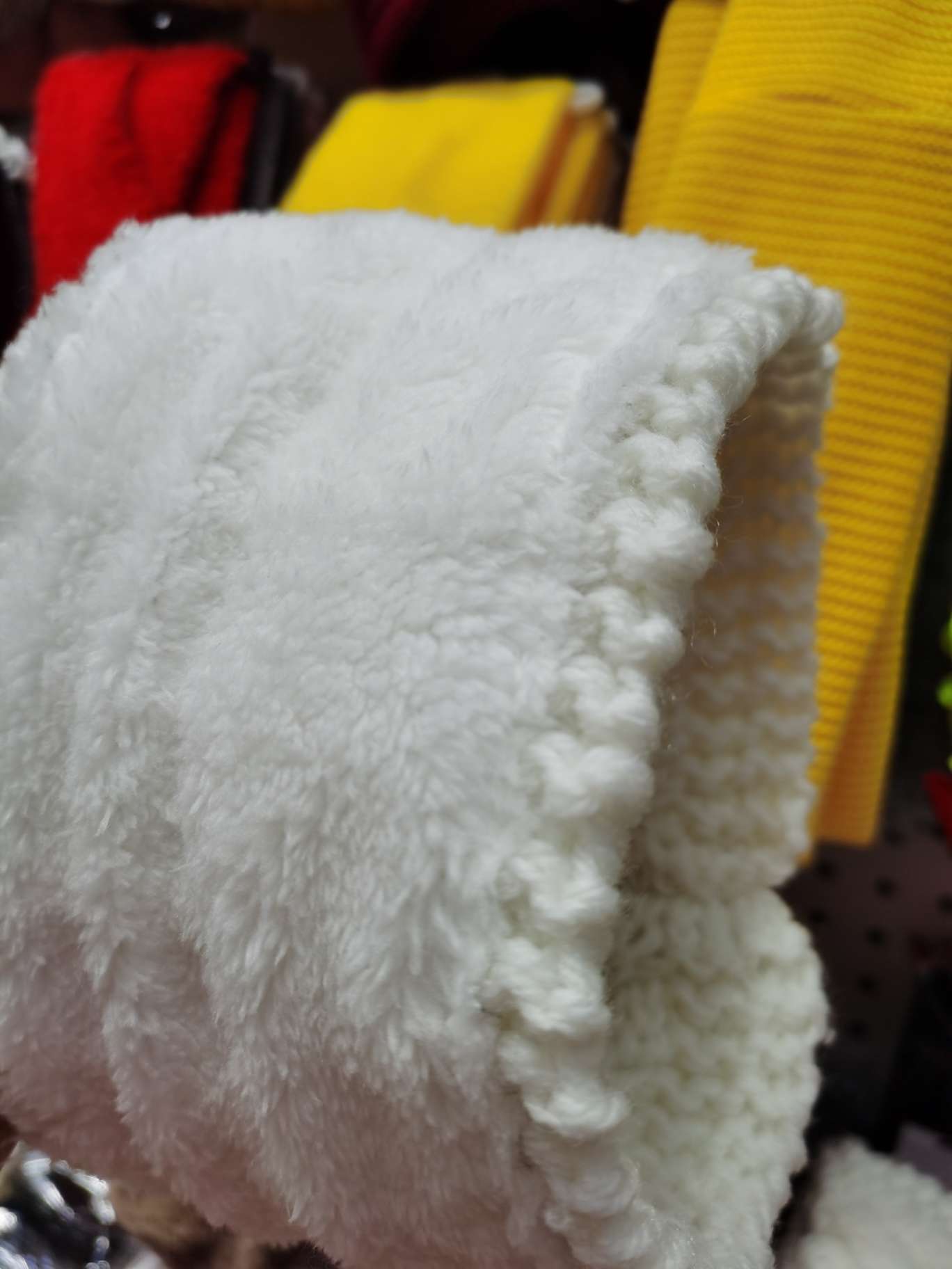 厂家直销各种类面料和毛线发带类系列产品。详情图6