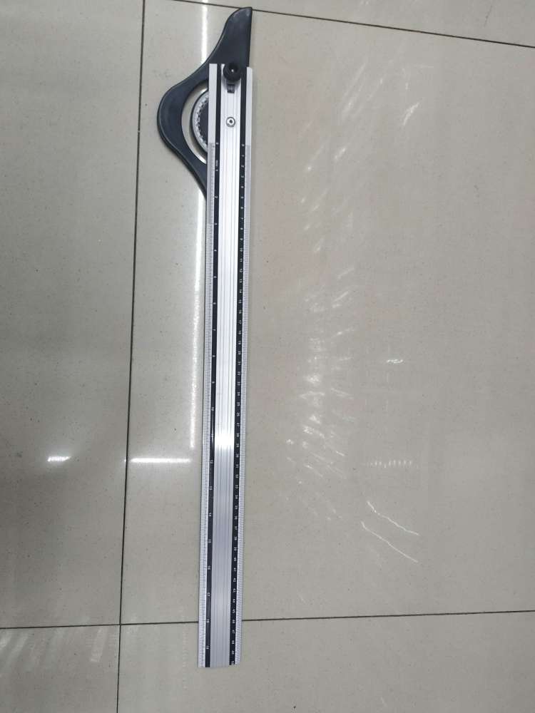 学生尺子测量