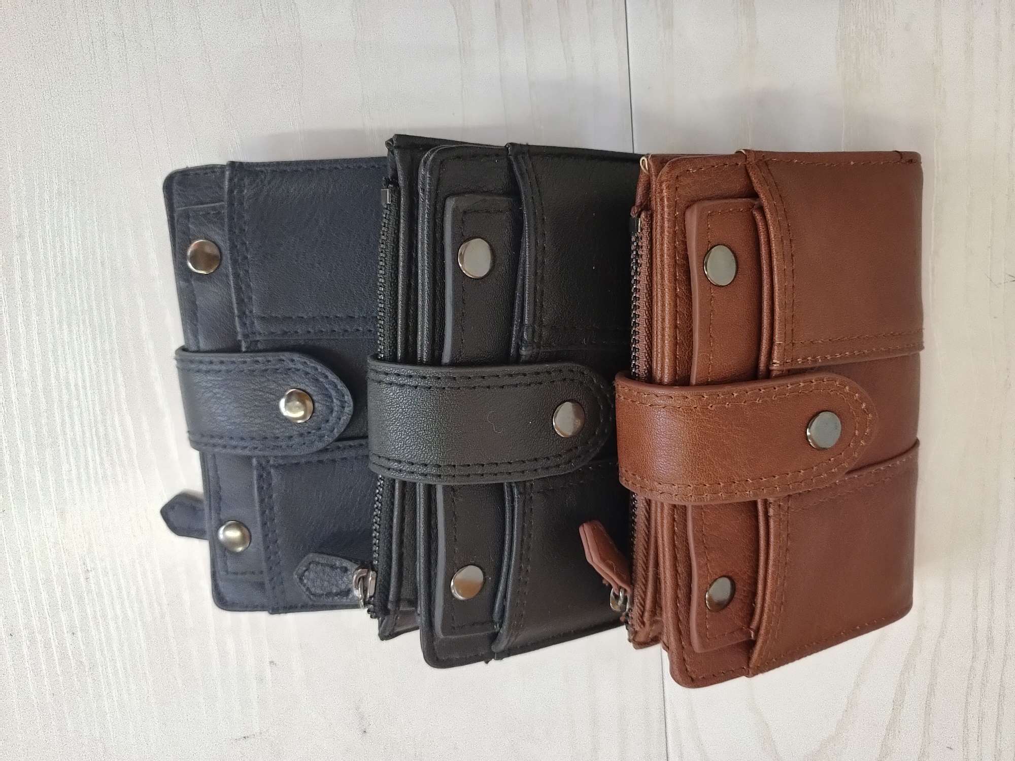 中号钱包，卡包零钱功能齐全，尺寸14.5*9.5CM细节图