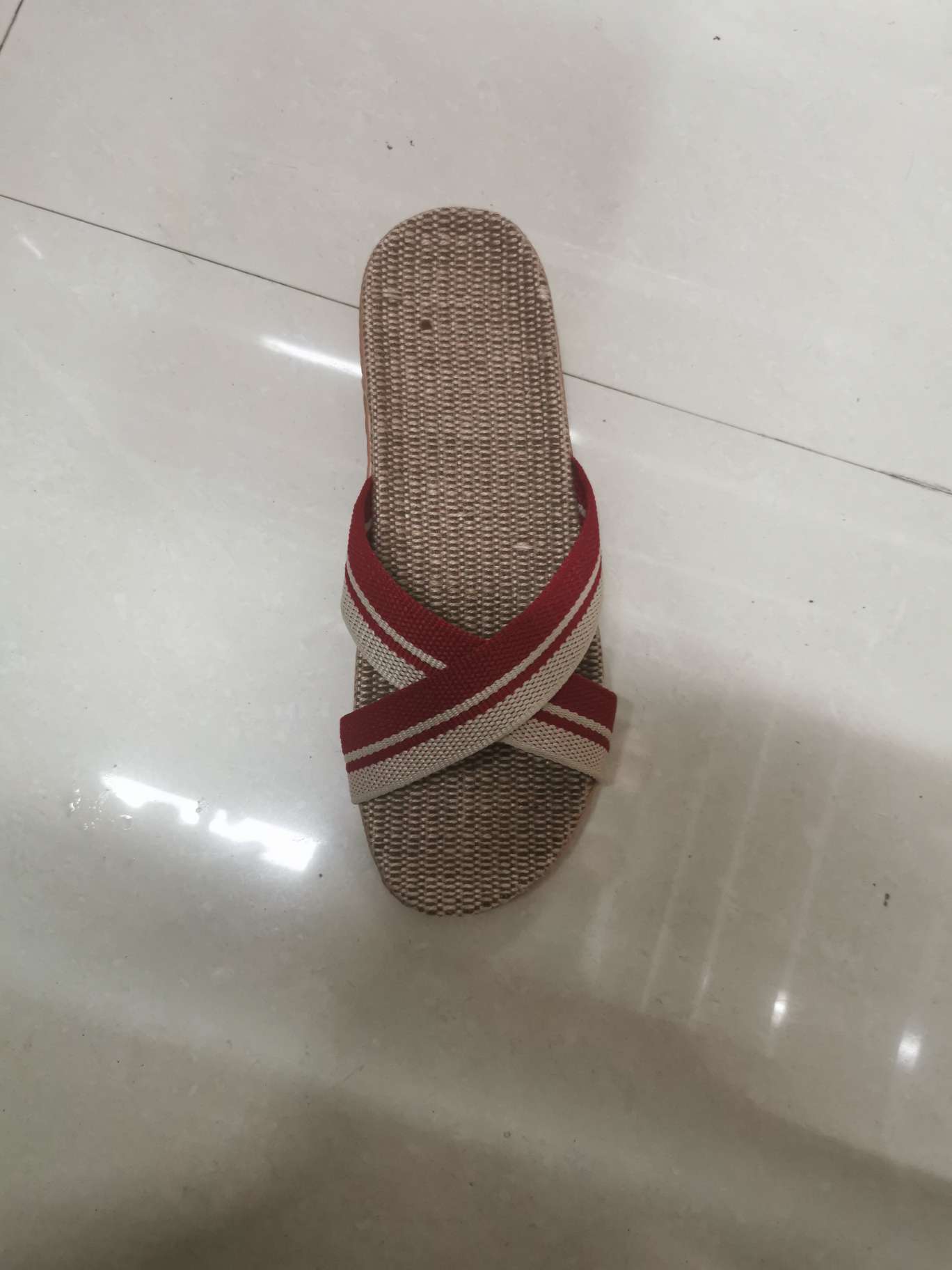 Anti-slip and wear-resistant crossed linen drag