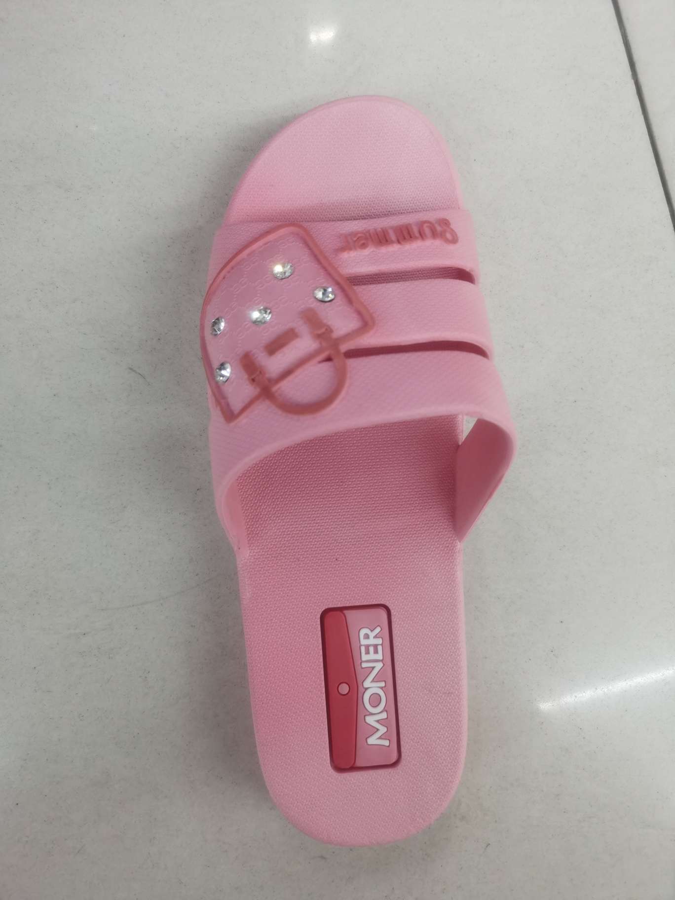 Fashionable anti-slip women's slippers