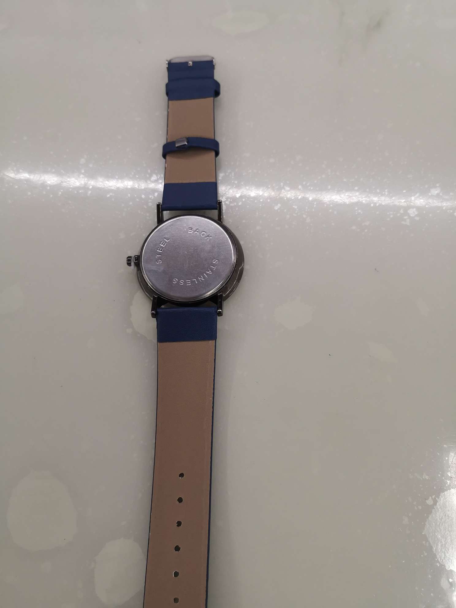 The style series men's watch in blue Specification image