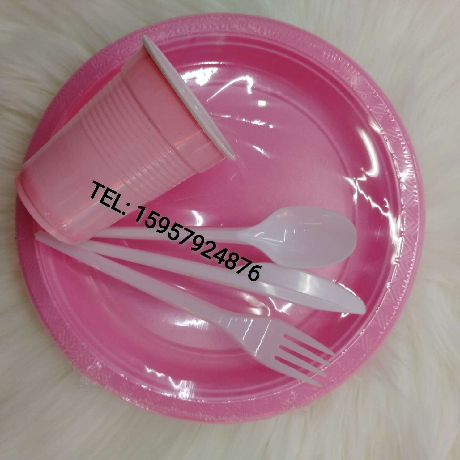 Disposable Color White Transparent Knife, Fork And Spoon Party Birthday Restaurant Coffee Household Cutlery Application Scenario