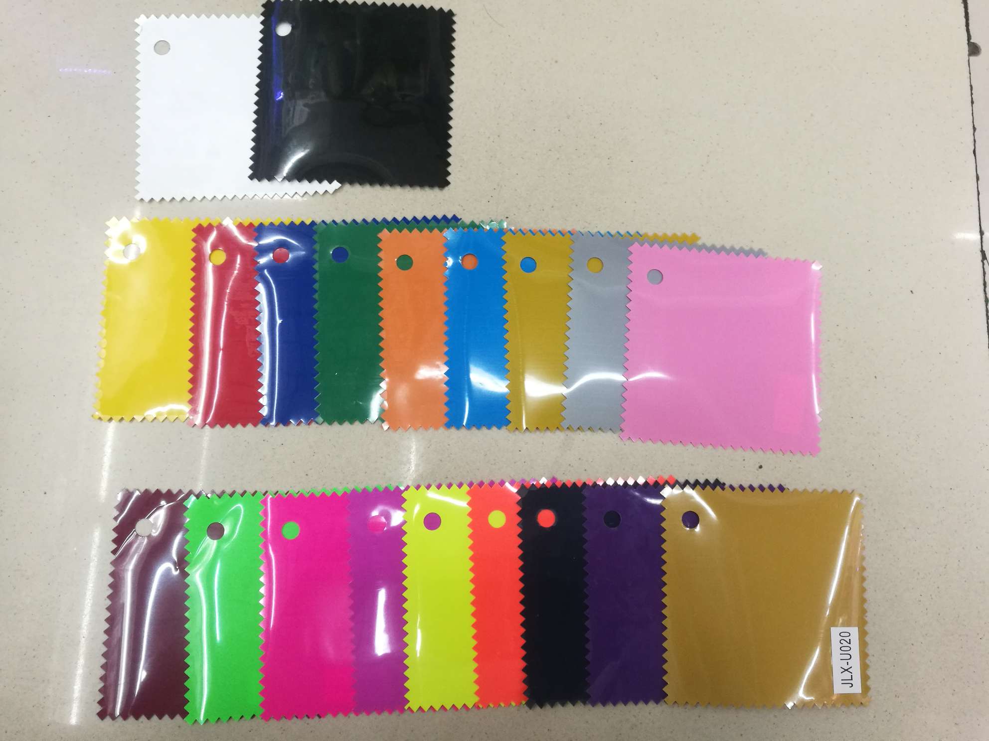PU engraved film heat transfer, engraved film hot stamping, hot stamping, clothing accessories, clothing accessories, T-shirt engraved film hot stamping