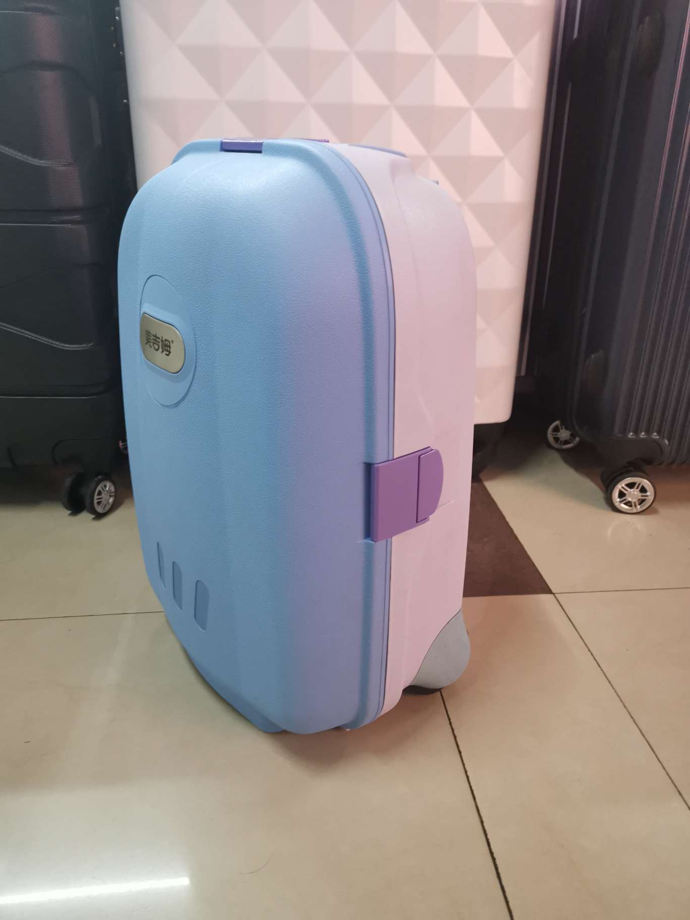 pp儿童箱产品图