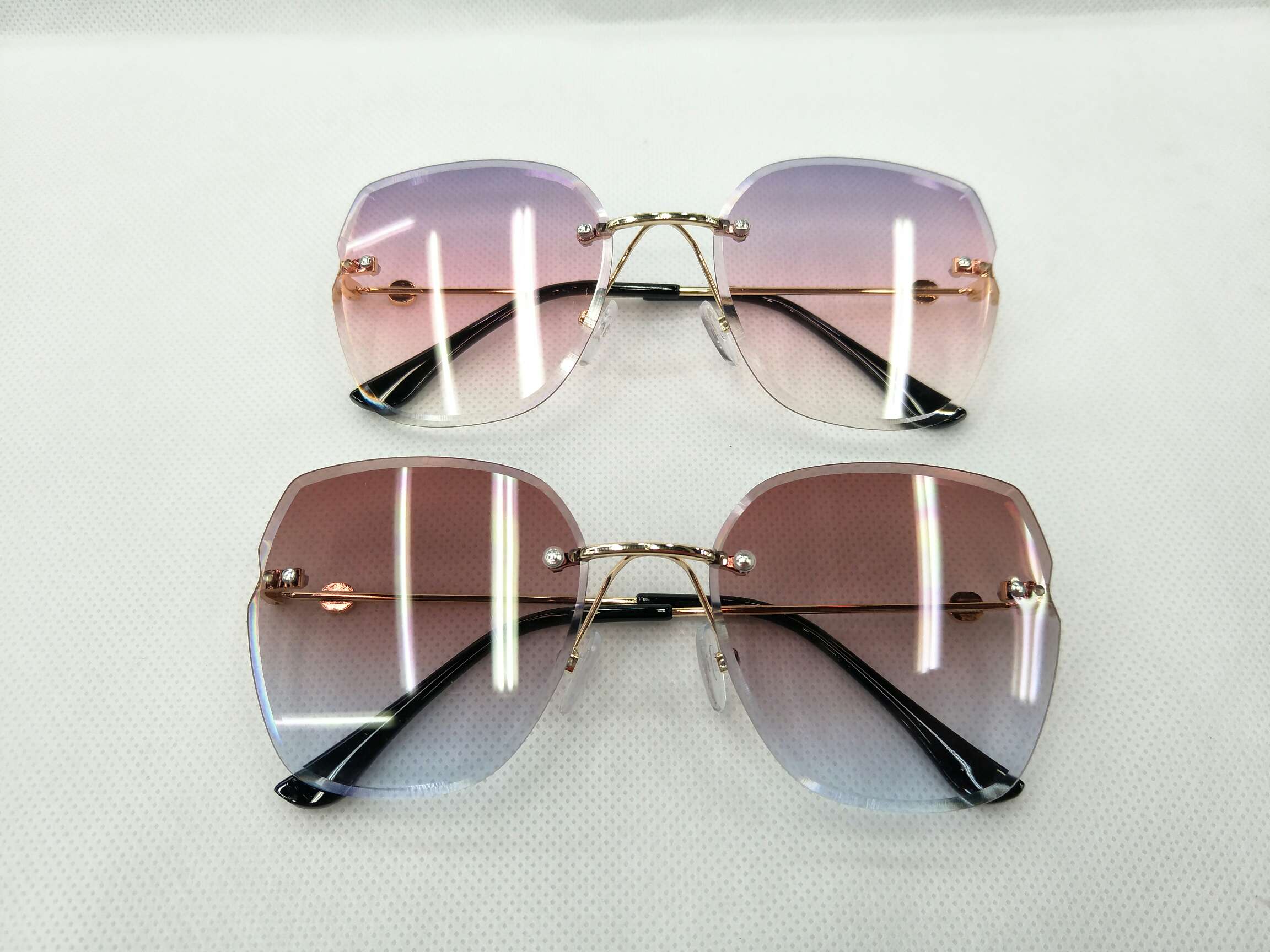 NC RT-1 Summer New Frameless Women's Sunglasses, fashionable and versatile ocean sunglasses, European and American Aviator sunglasses (multi-color mixed lenses) Specification image