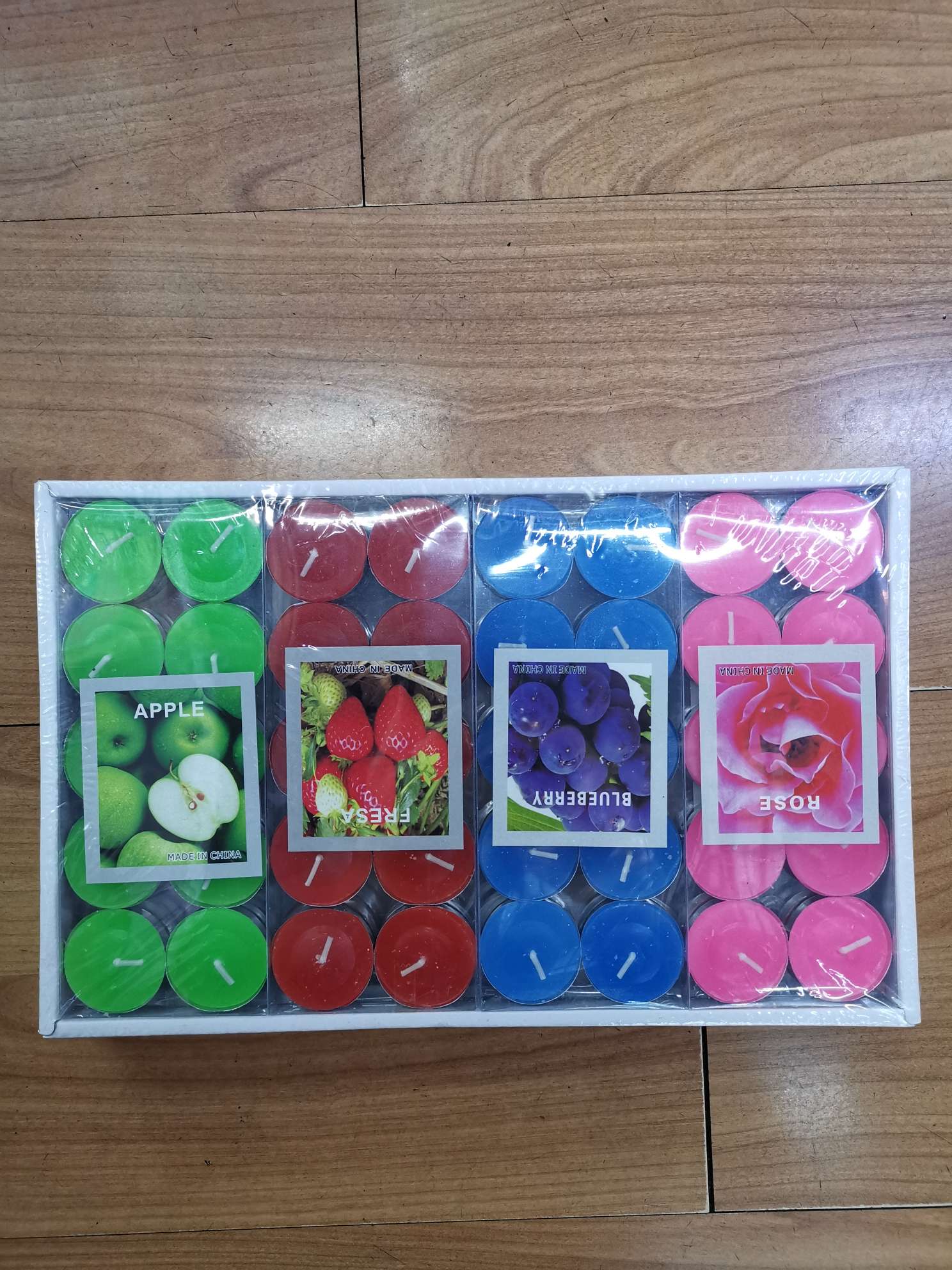 茶蜡，展示盒12盒，每盒10只，价格每盒0.95分