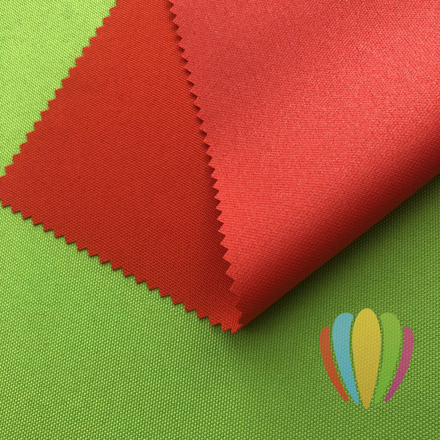 600D RPET环保再生料可回收布料可乐瓶抽纱面料PU防泼水白底实物图