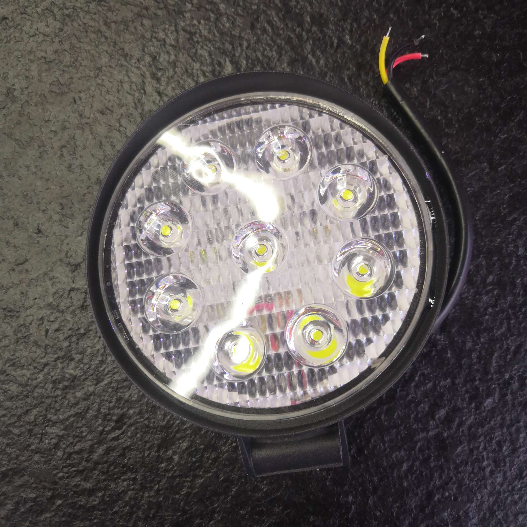 圆形车灯汽车内饰用品车载手机支架汽车用品