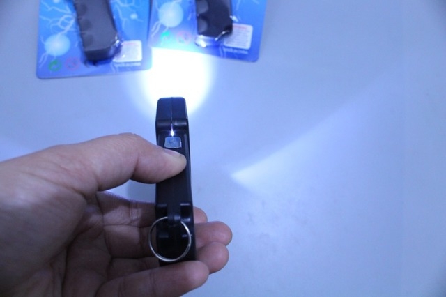 Prank toys, prank toys, electric shock flat electric rods, Halloween products, white lights with electric shock function, essential products for April Fool's Day Specification image