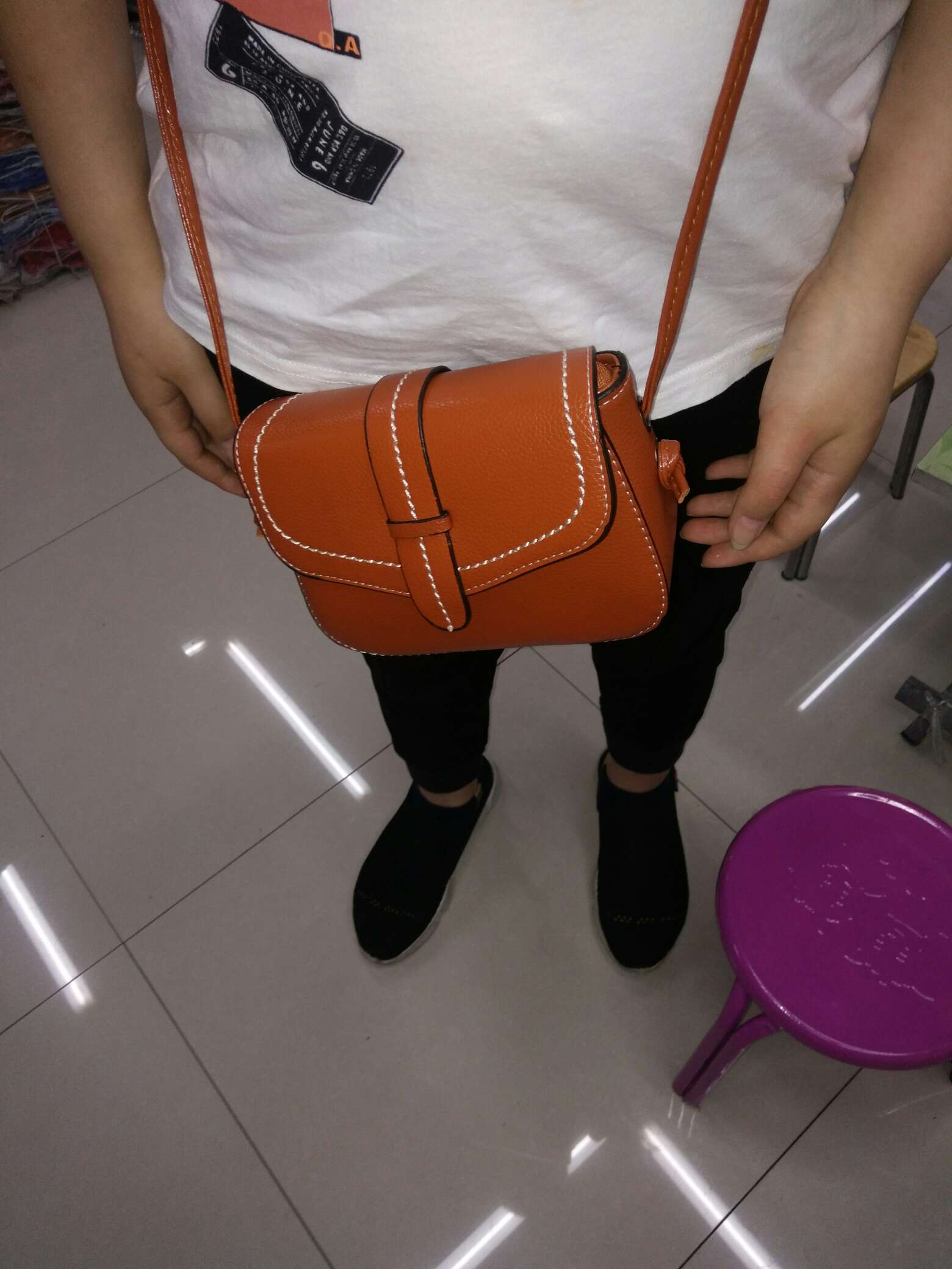 Small shoulder bag details Picture