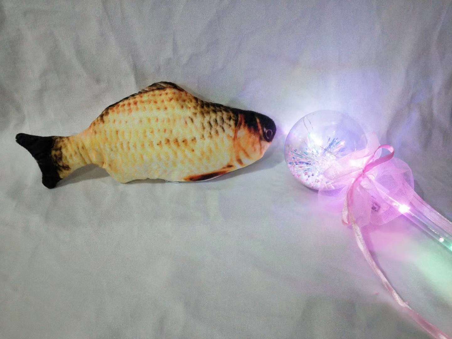 Electric toy fish USB charging pulsing baby fish toy fish net red electric fish Item Picture