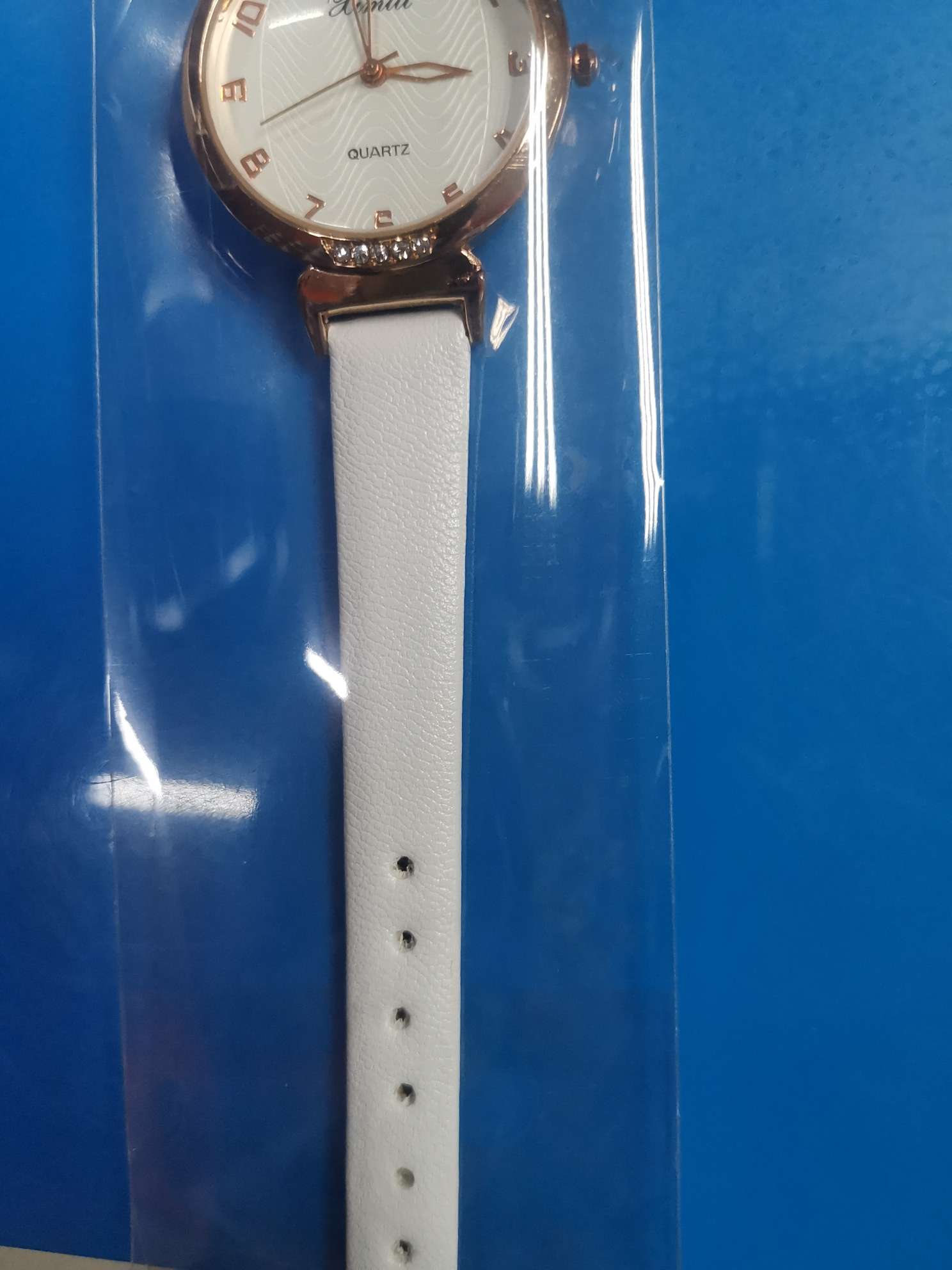 White disc watch Specification image