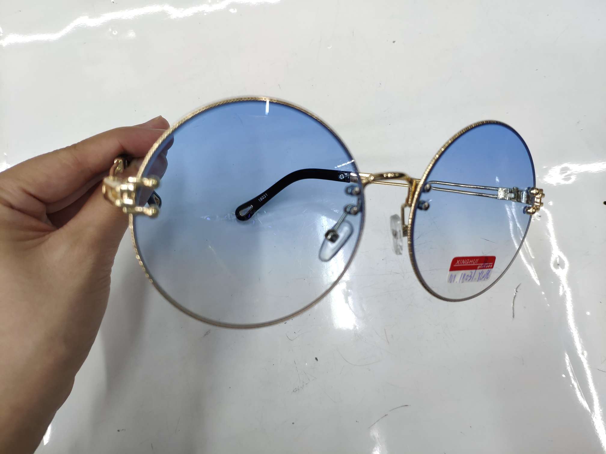 Gafas de sol con marco redondo details Picture