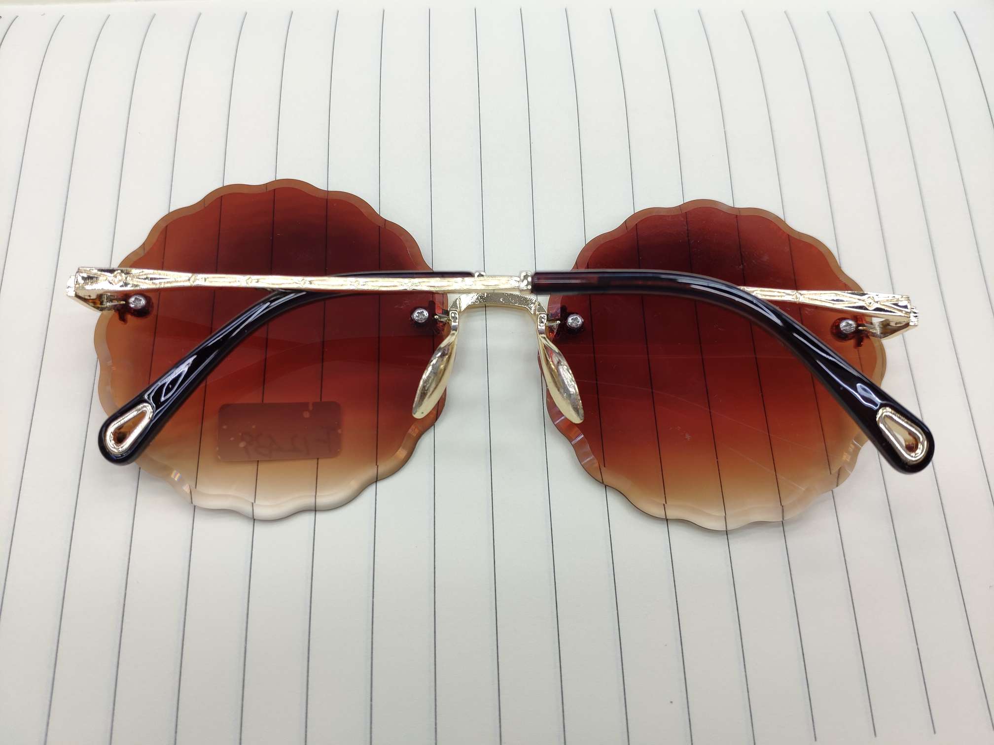 Sunflower sunglasses details Picture