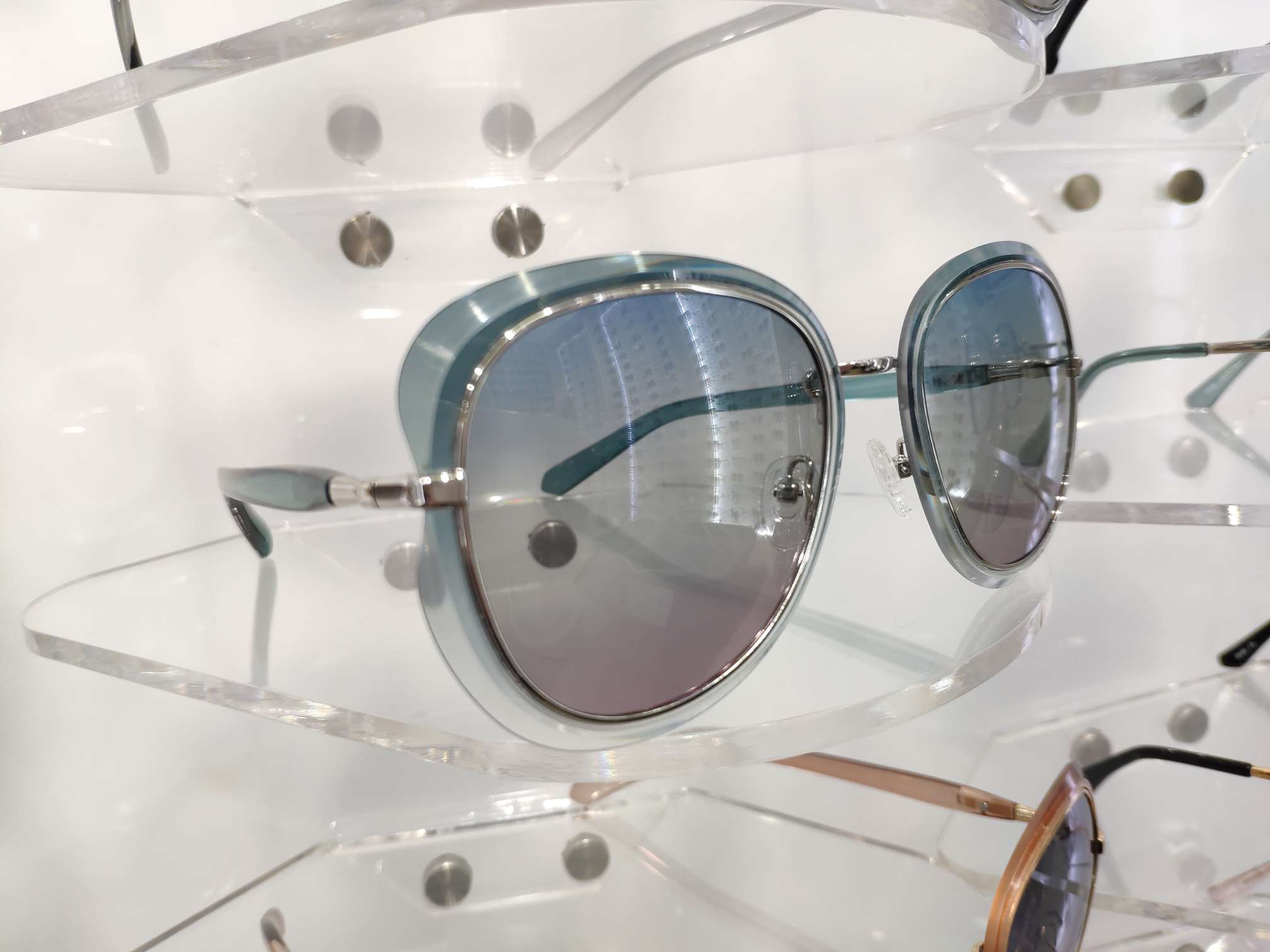 Large-framed fashionable gradient sunglasses 222 details Picture