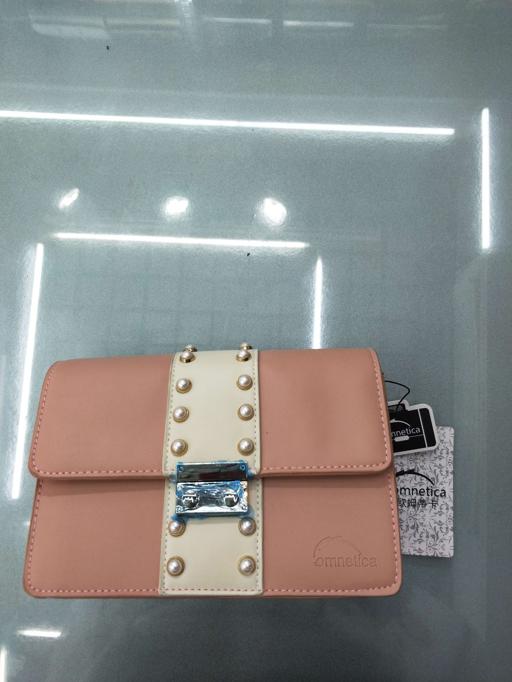 Timeless women's handbags