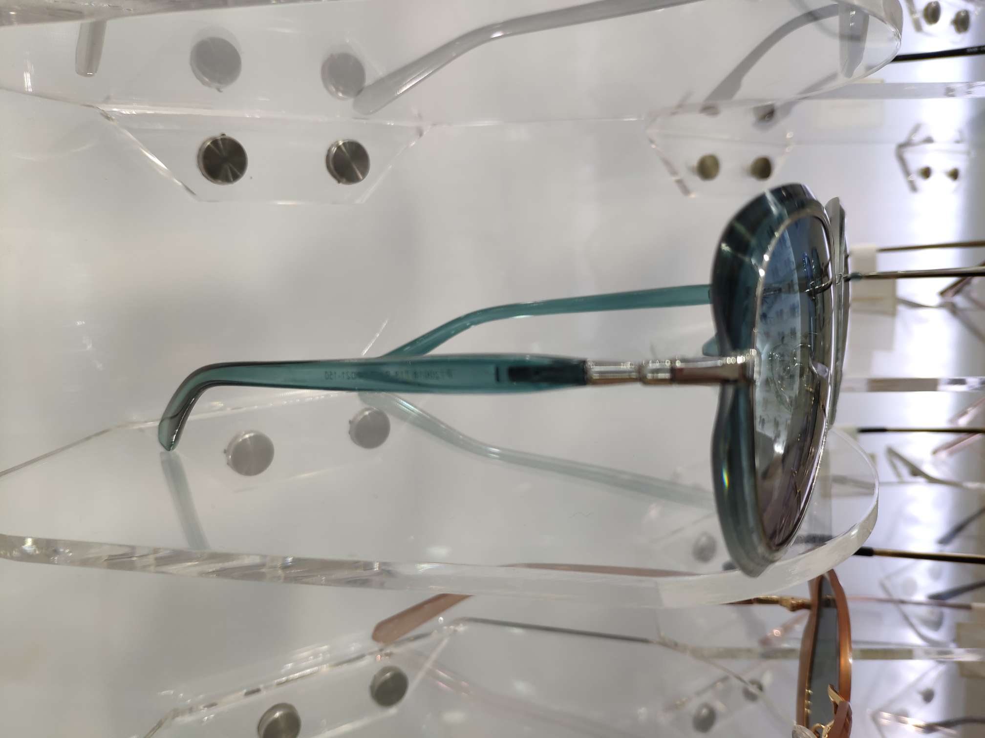 Large-framed fashionable gradient sunglasses 222 Specification image