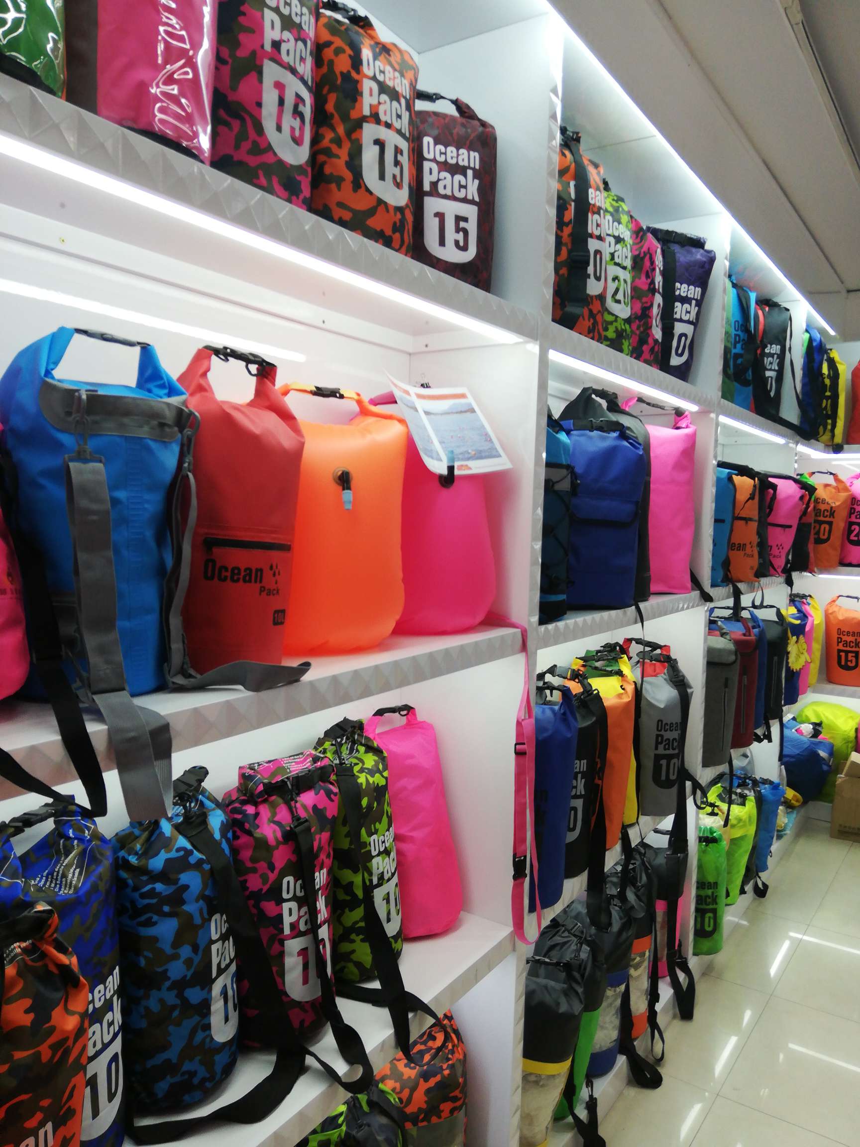 Anxiang Luggage Factory describe pic - 3