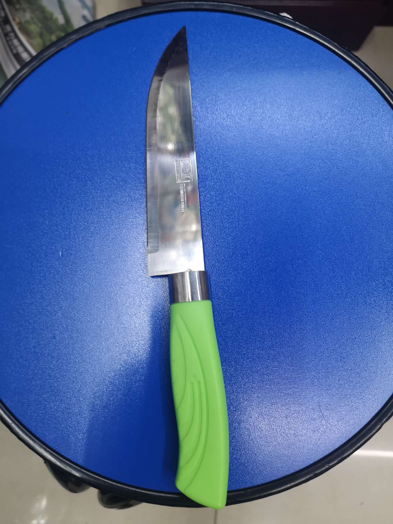 plastic handle knife
